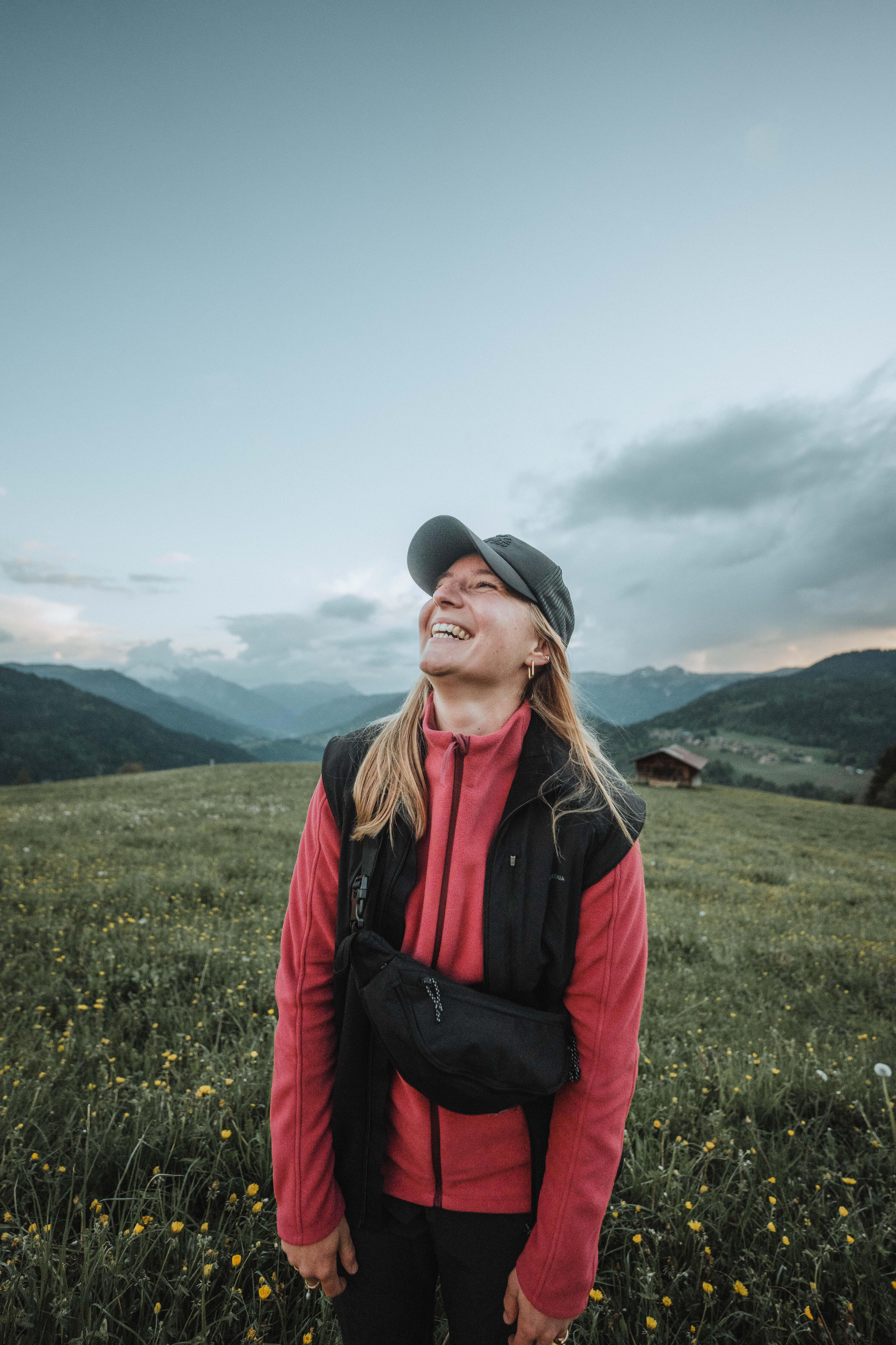 Fleecejacke Damen Reißverschluss Wandern - MH500 rot 6/9
