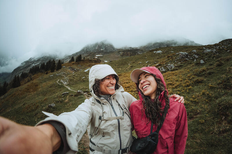 Randonner sous la pluie : 7 bonnes raisons et conseils pratiques
