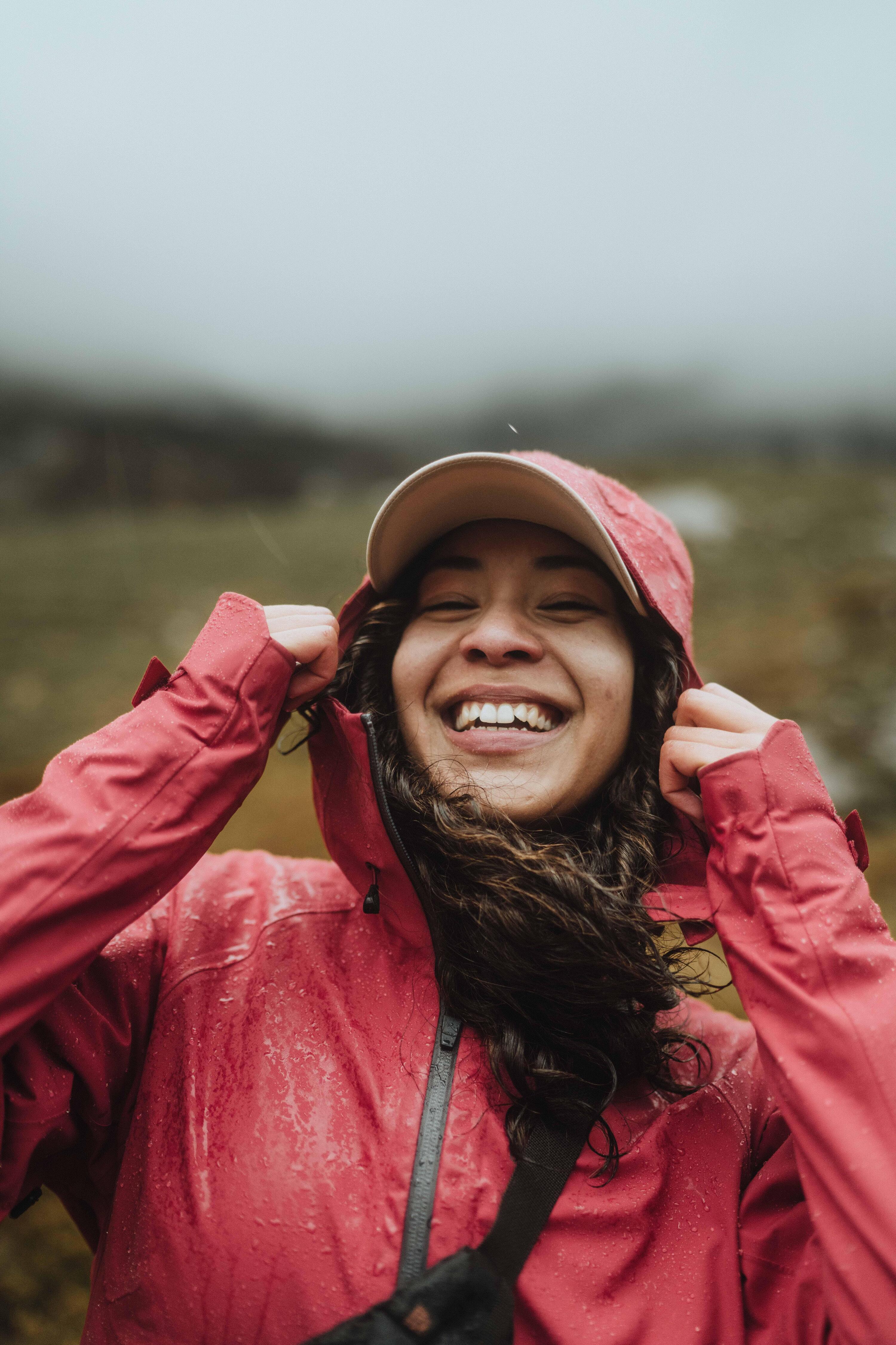 Regenjacke Damen wasserdicht Wandern - MH500 rot 14/14
