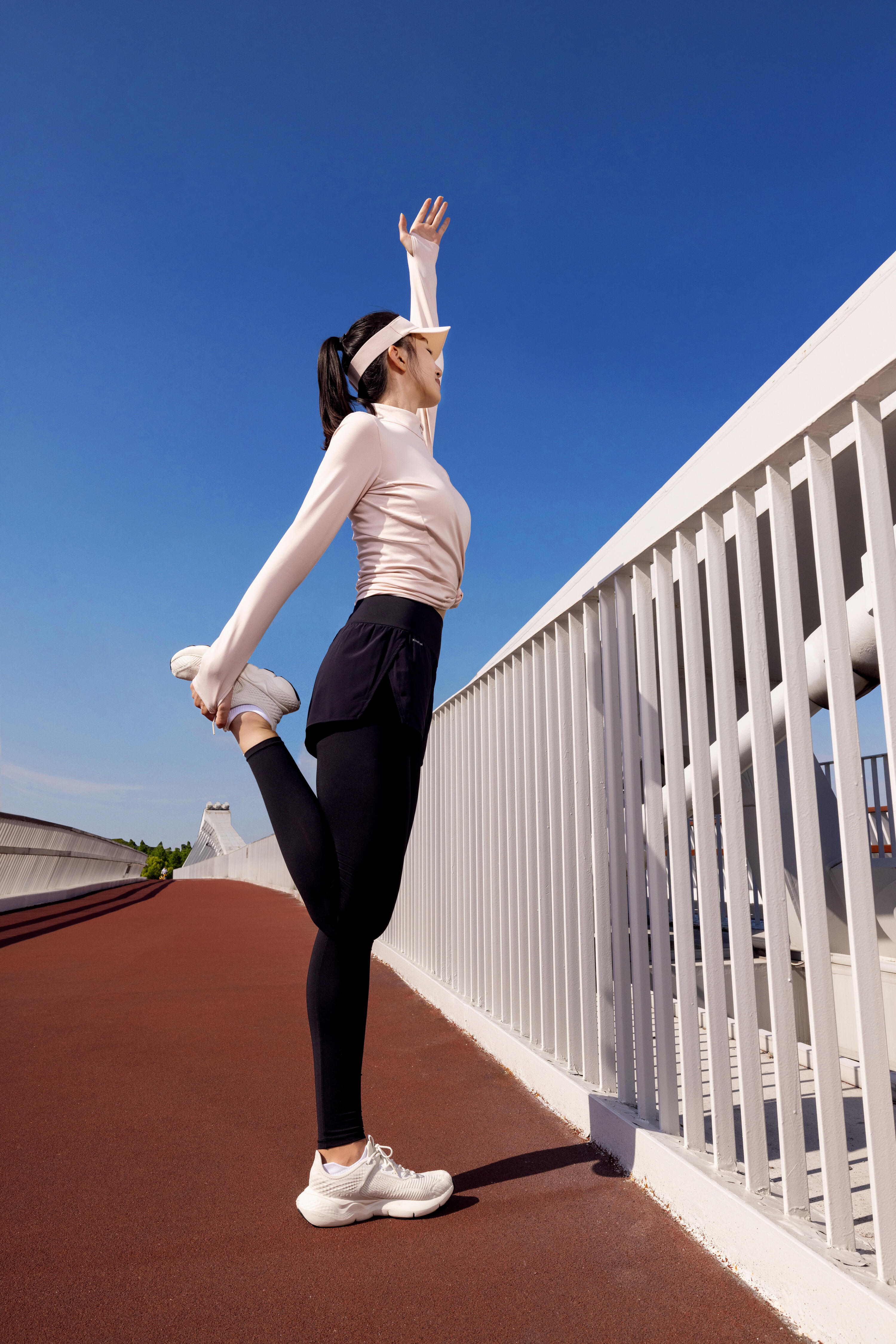 Women’s Warm Long-Sleeved Running T-Shirt, Run 100 6/10