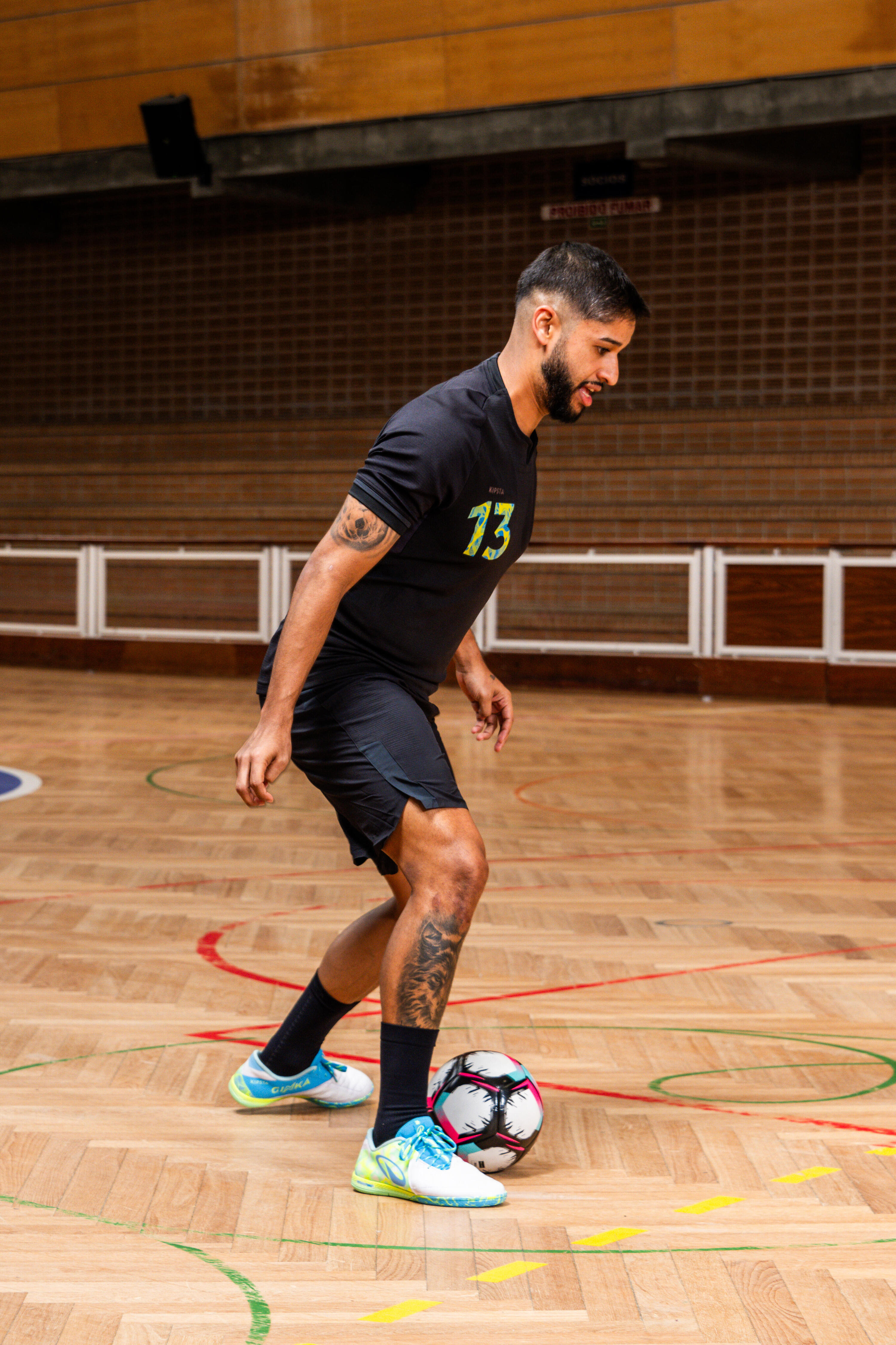 Ballon de Futsal Taille 4 FIFA Quality Pro 14/16