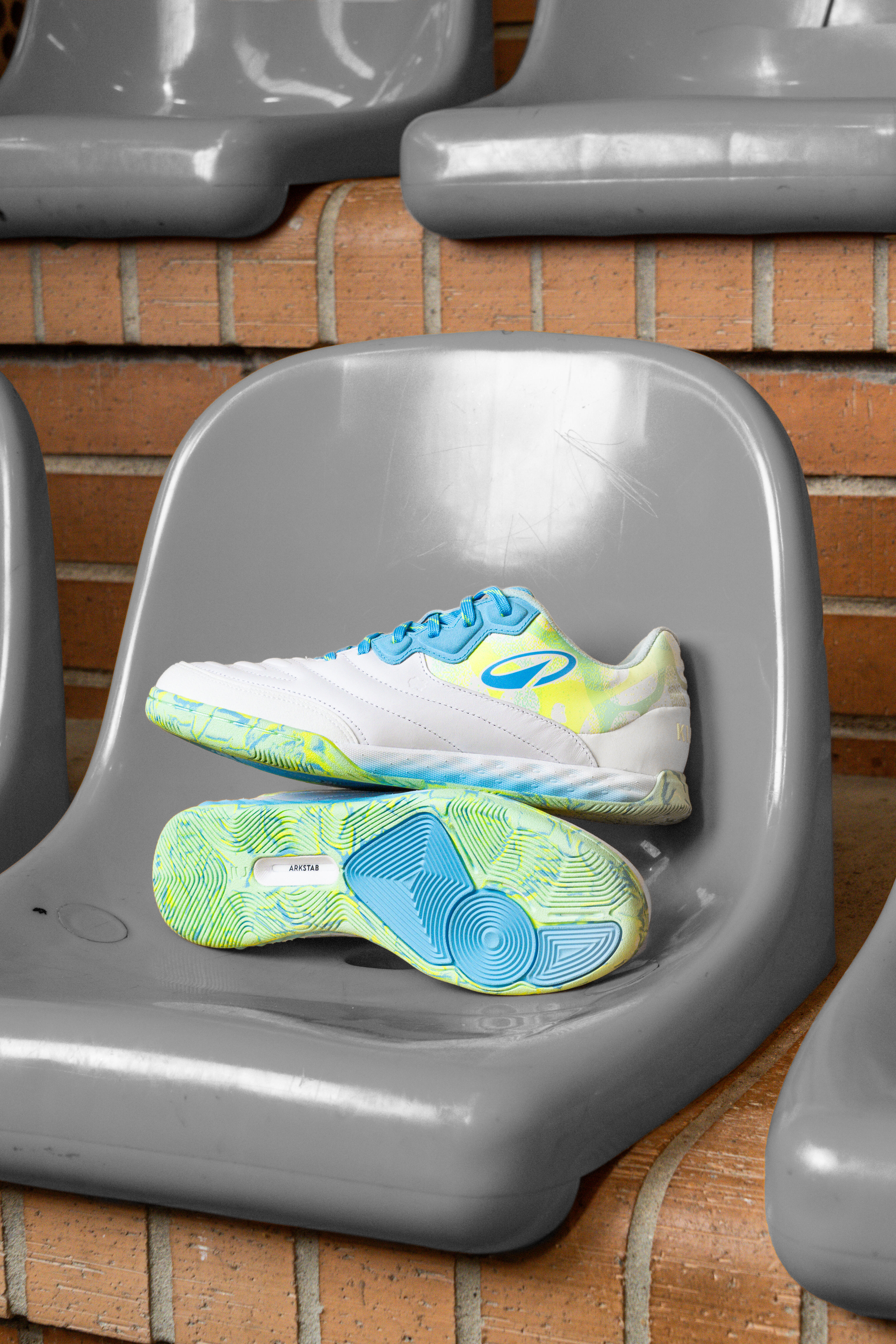 Eskudo Pro Futsal Leather 2023/24 Season Edition Pack Tropical