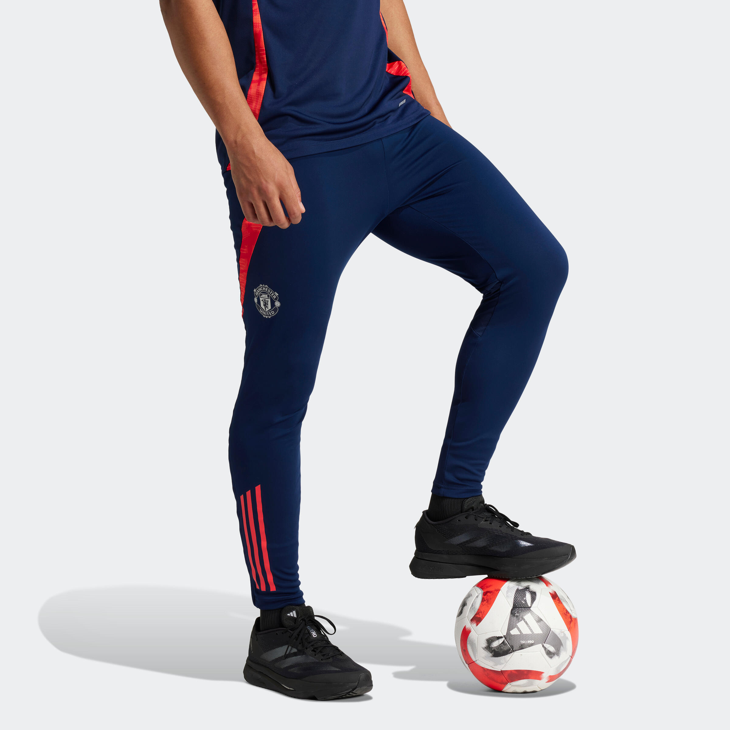 Adidas - Pantalon D'entraînement Adidas Manchester United Adulte 24/25 - Pantalons - Football / Futsal / Sepak - - 40m - Decathlon