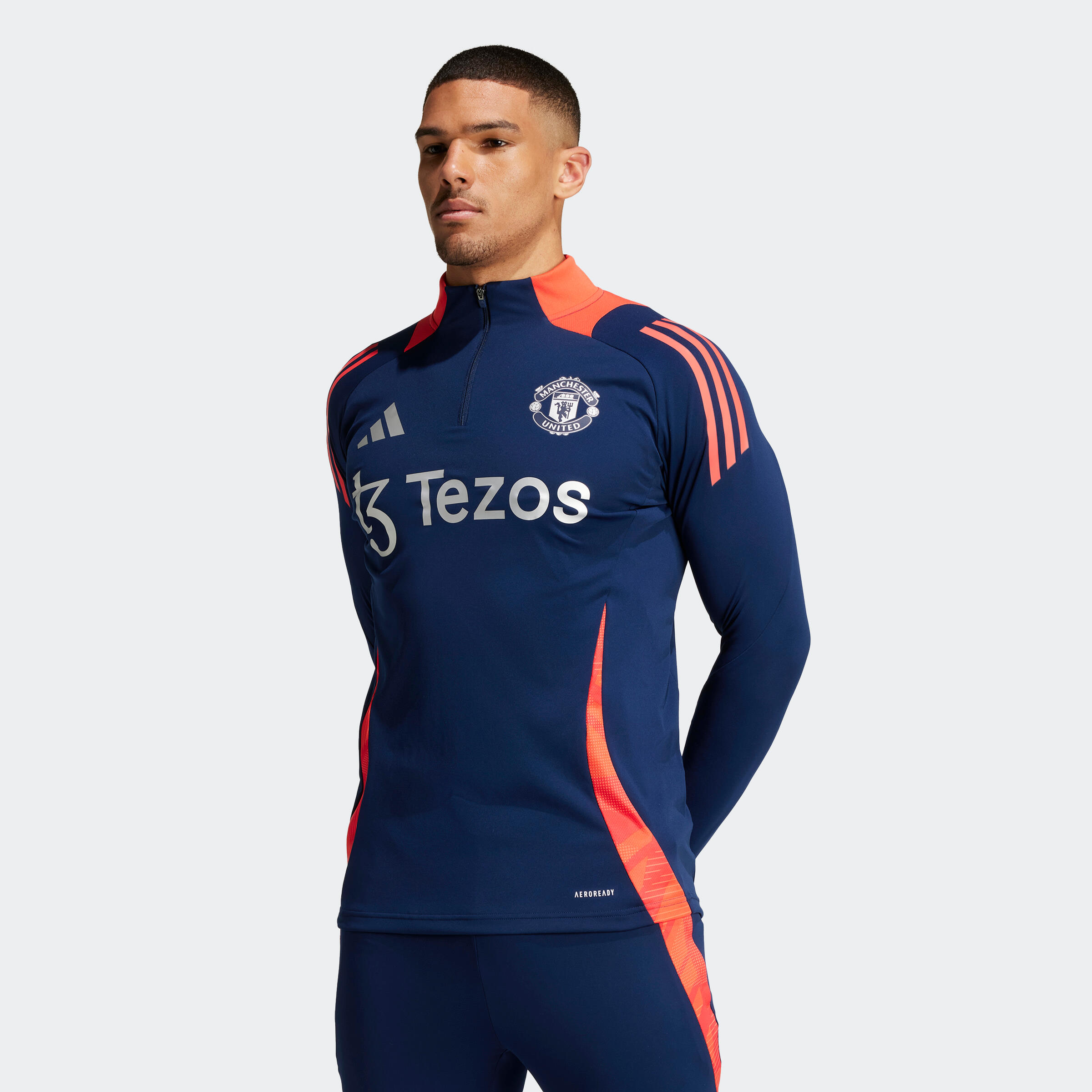 Manchester United training top Adult 24/25