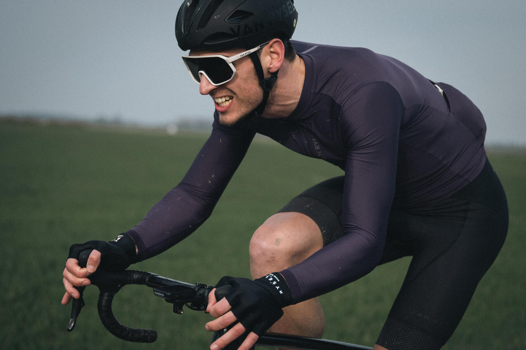 man riding on cycling route near Ottawa and Gatineau