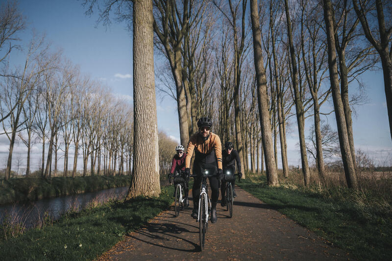 Fietsen langs de IJssel: ontdek de mooiste Hanzeroutes