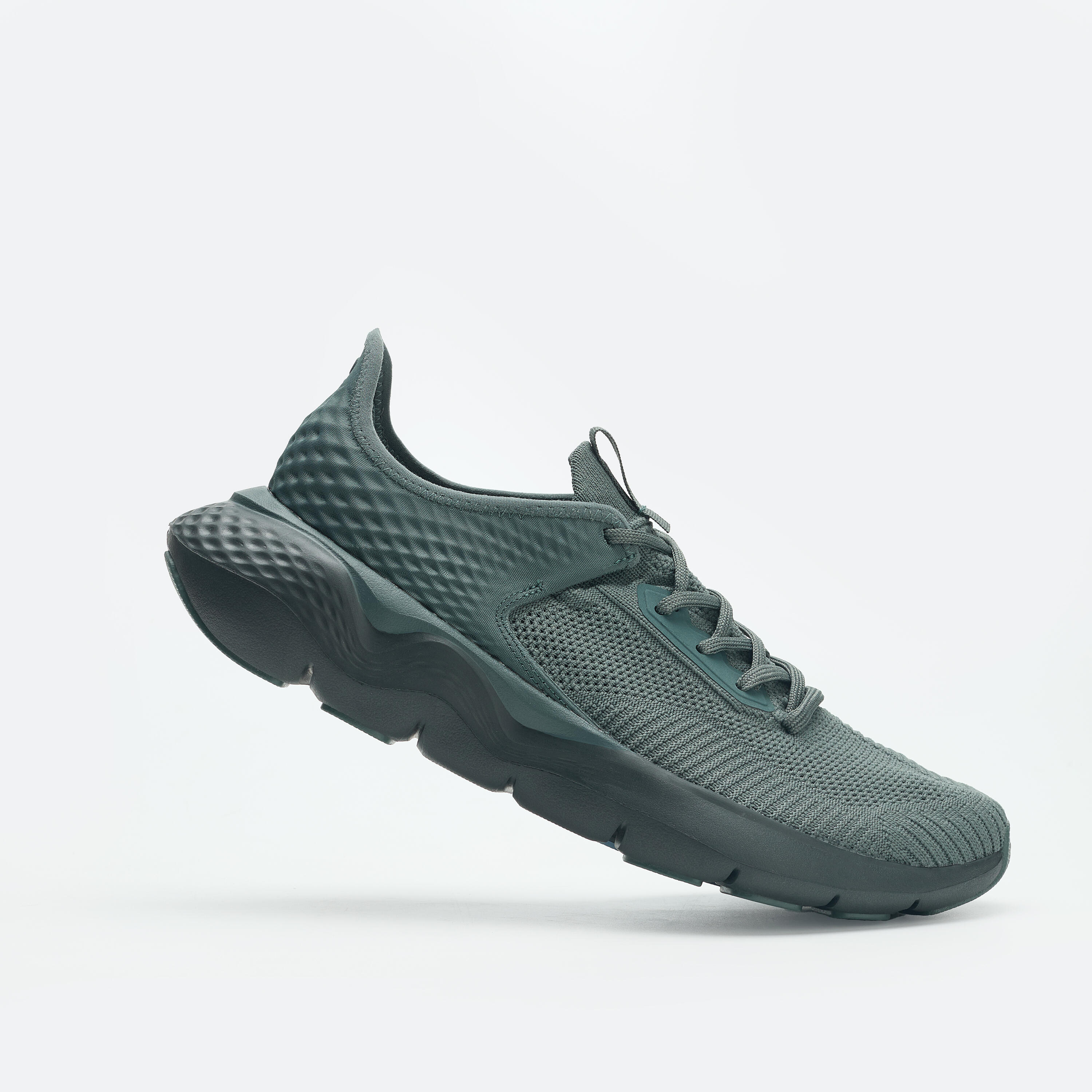 athletic nike shoes men