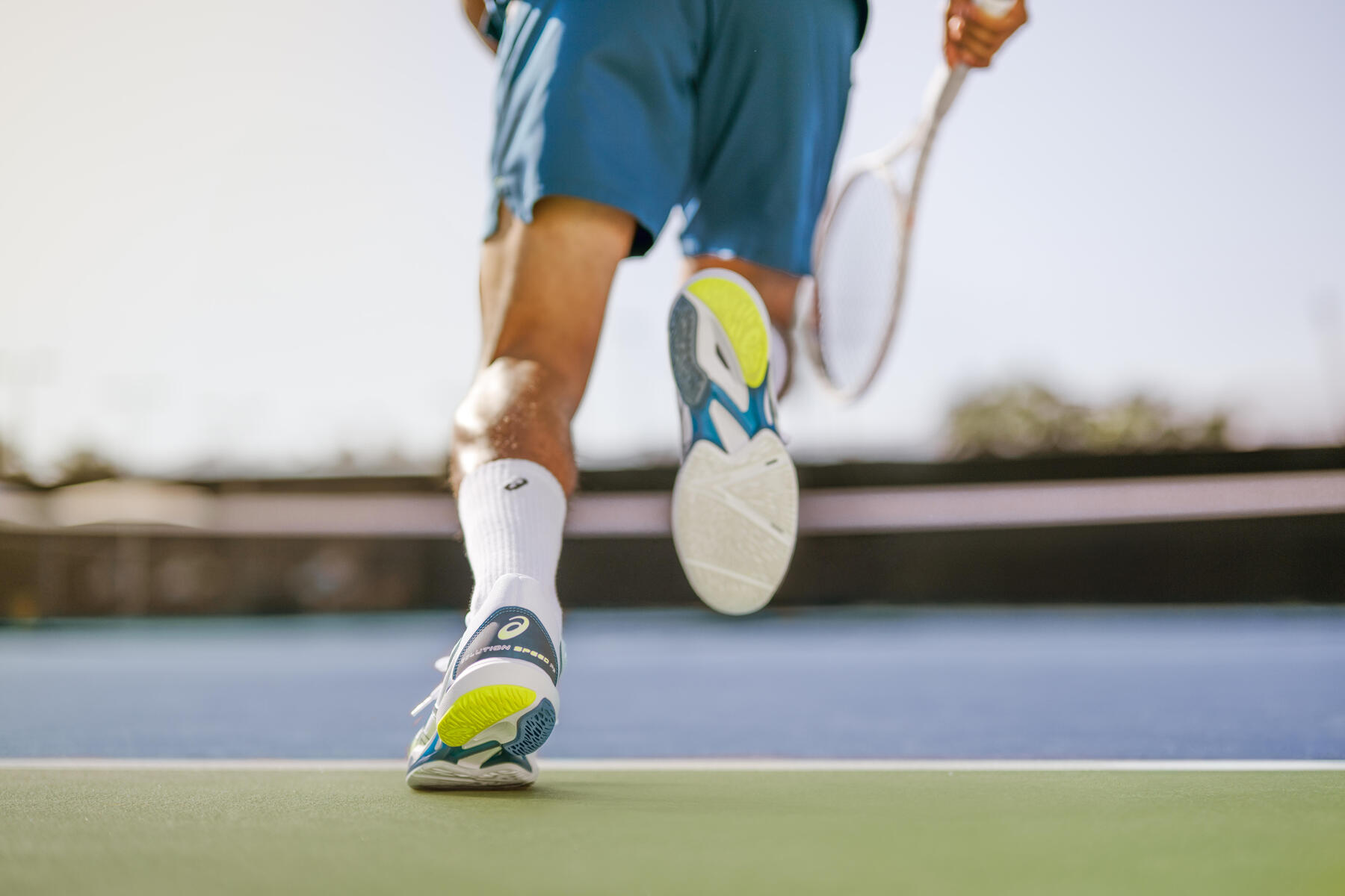 CUM SĂ ALEGI ÎNCĂLȚĂMINTEA DE TENIS PENTRU ADULȚI