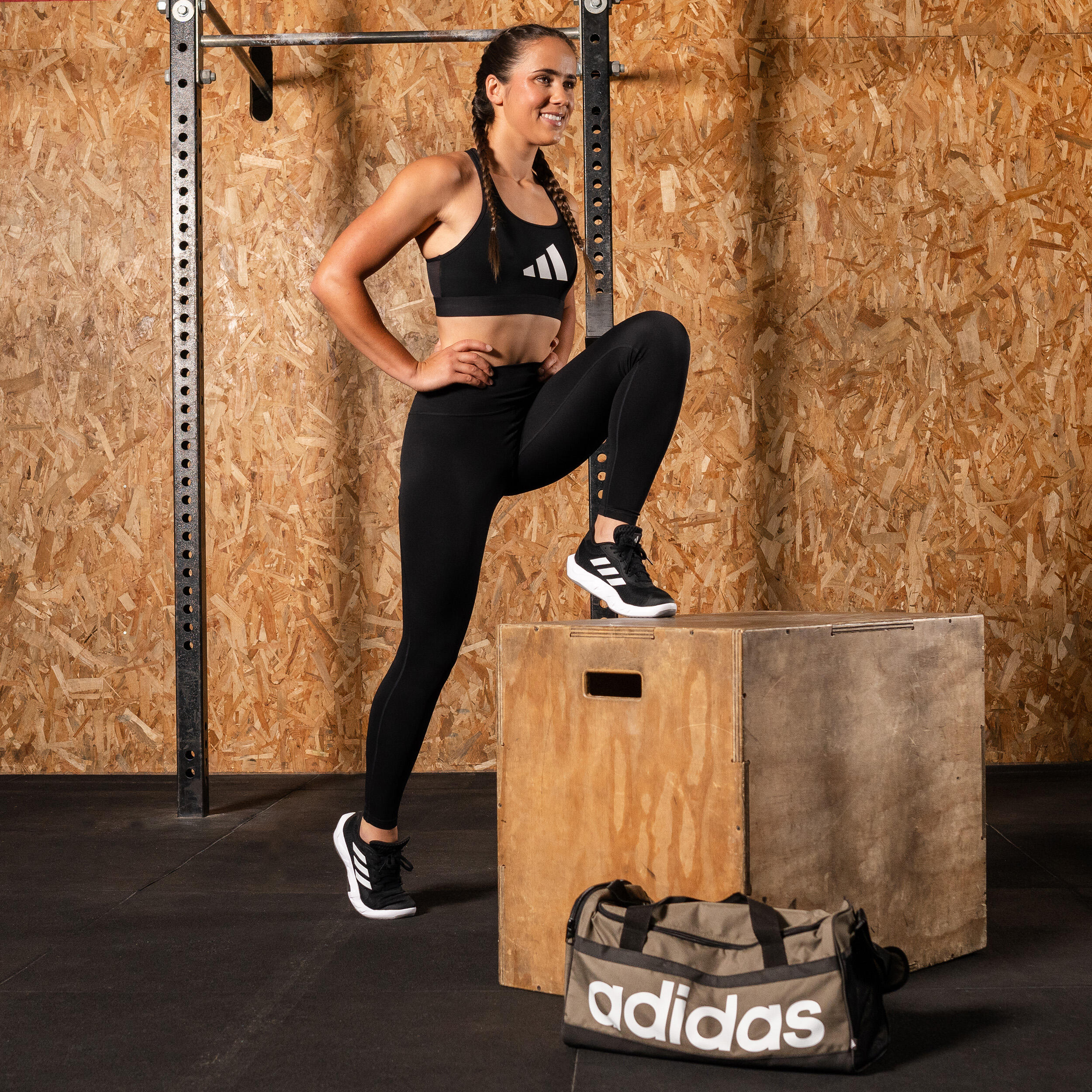 Brassière imprimé logo Adidas femme - noir 17/18