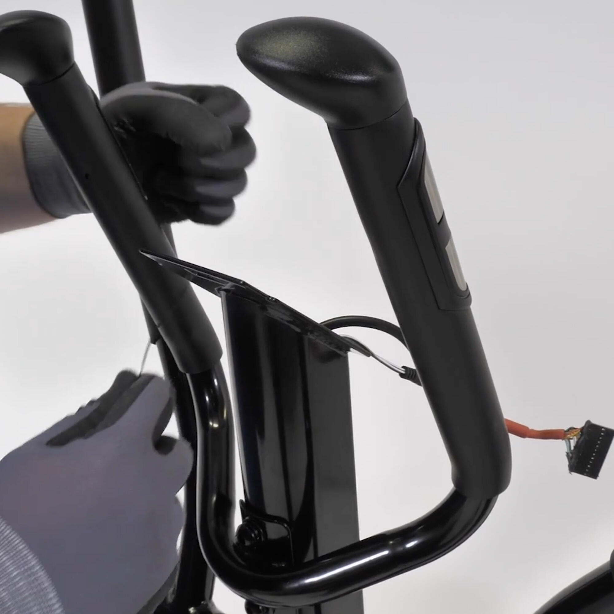 ELLIPTICAL HANDLEBAR CHANGE