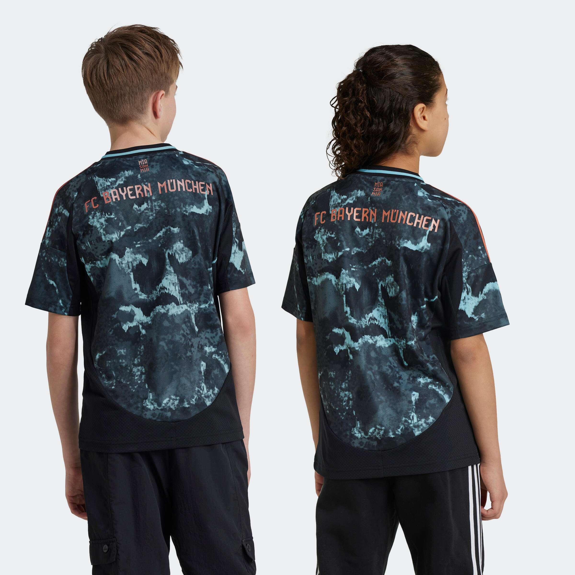 Camiseta de visitante del Bayern de Múnich temporada 24/25 Niño 3/6