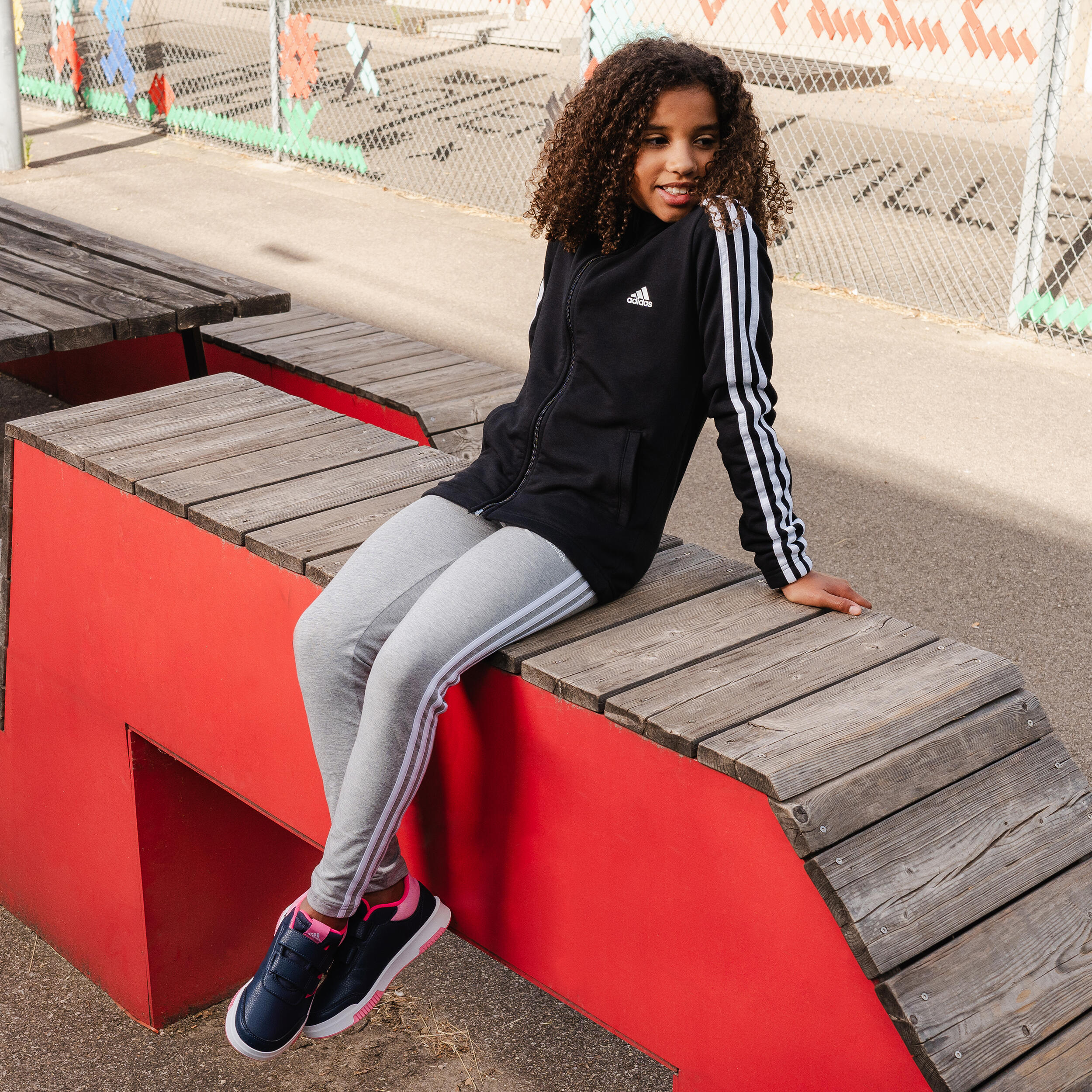 Sweat zippé 3 bandes Adidas fille - noir 9/10