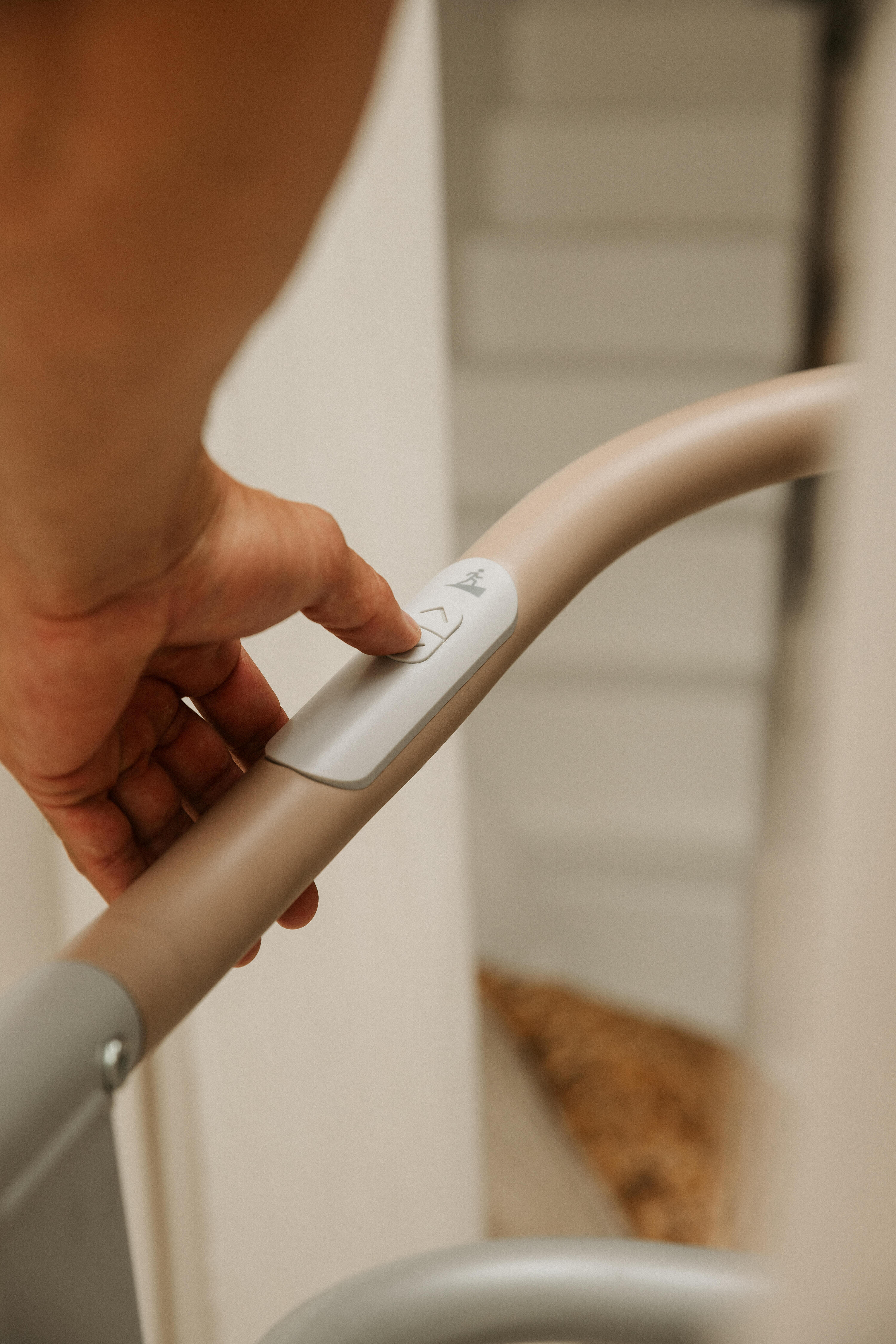 Laufband W900B, 10 km/h, 50 x 120 cm, vernetzt und komfortabel 13/18