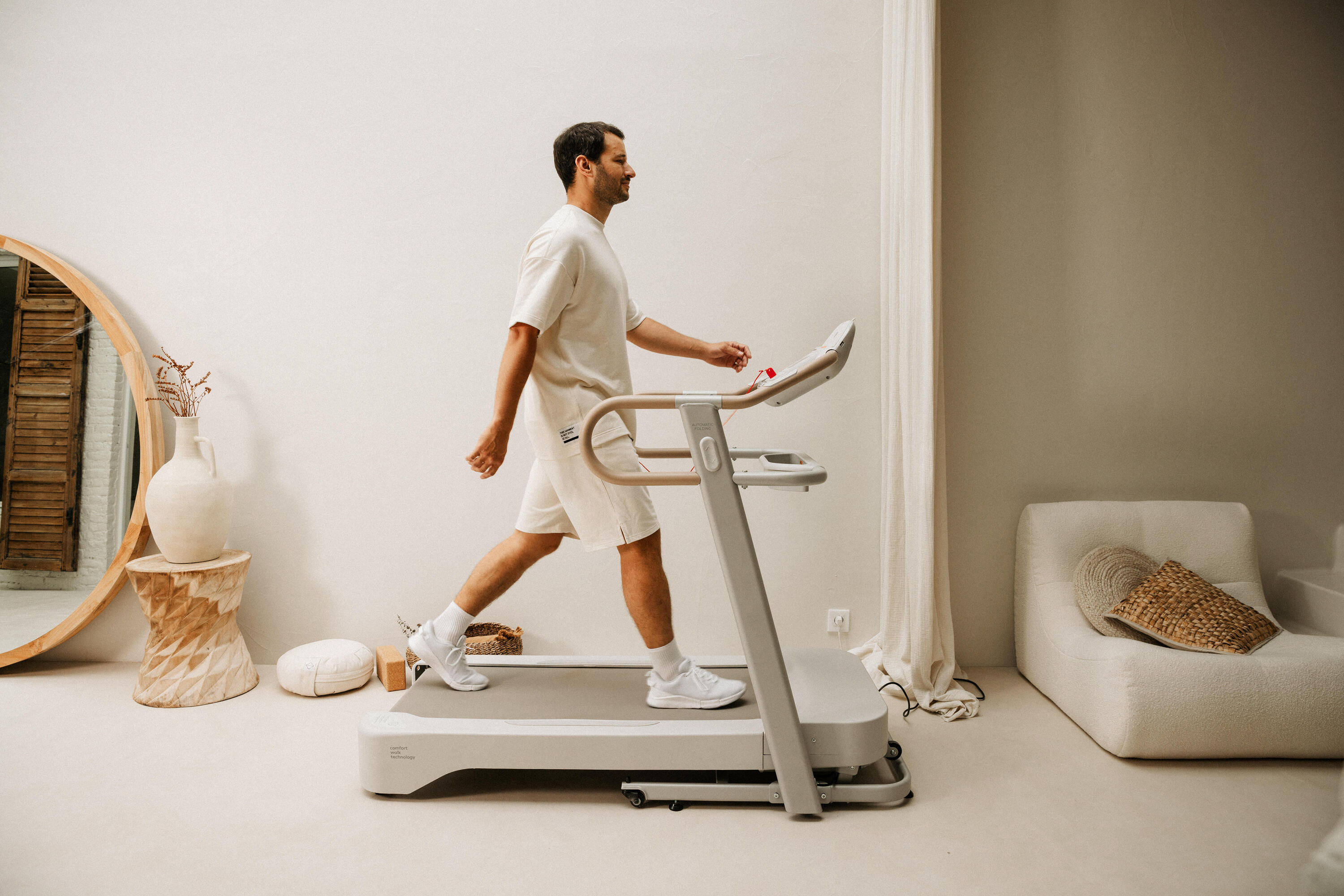 Laufband W900B, 10 km/h, 50 x 120 cm, vernetzt und komfortabel 8/18