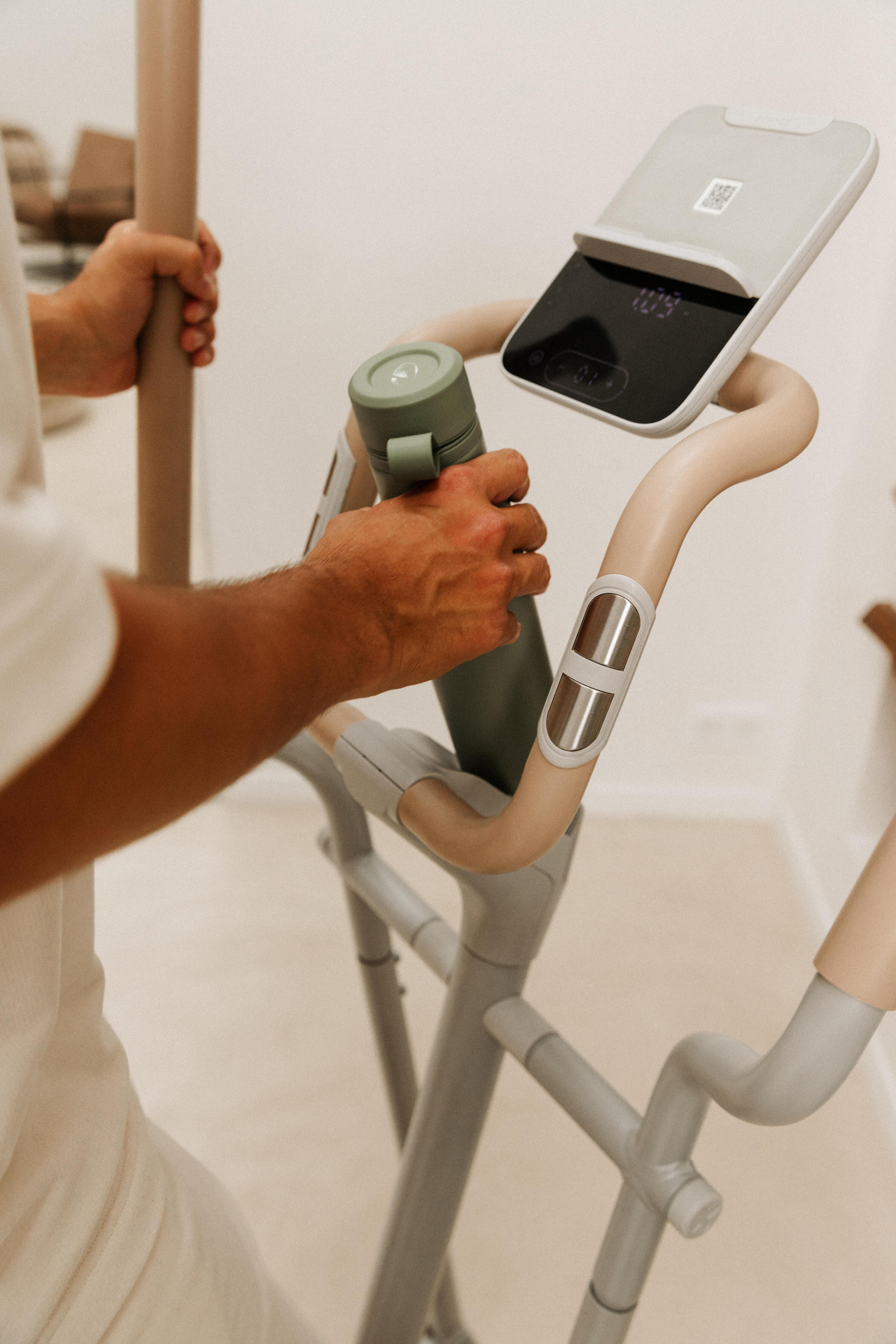 Self-Powered Cross Trainer Initial Elliptical 300 11/14