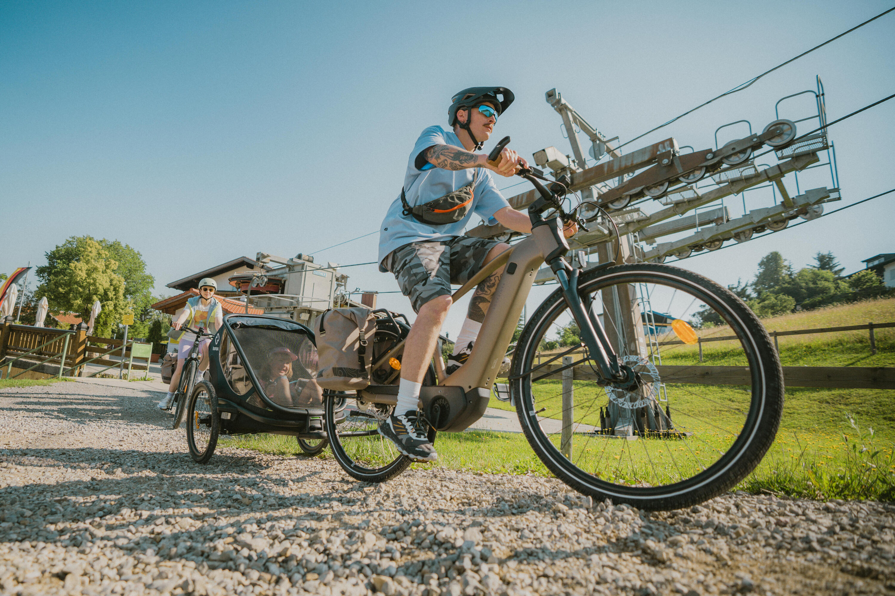 Vélo tout chemin électrique à moteur automatique owuru cadre haut, E-ACTV 900 8/17