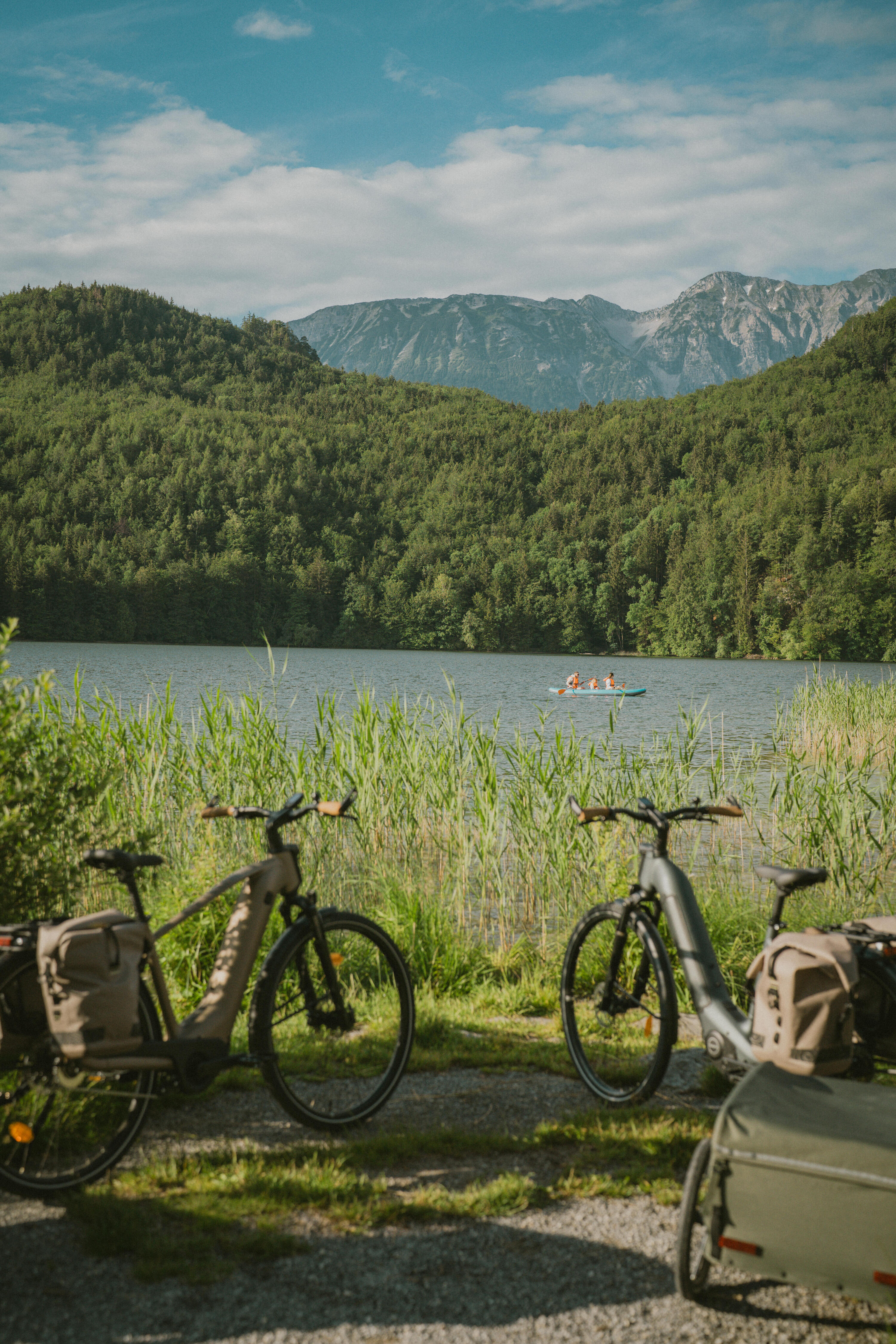 Bici trekking elettrica a pedalata assistita automatica E-ACTV 900 Owuru grigia 51/55