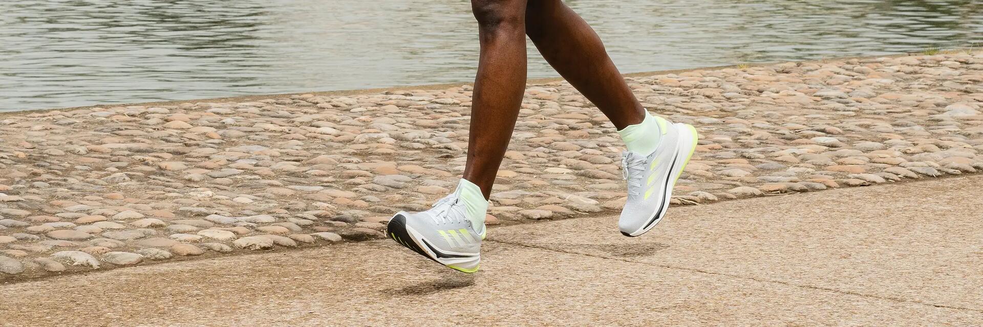 Comment entretenir vos chaussures de course à p