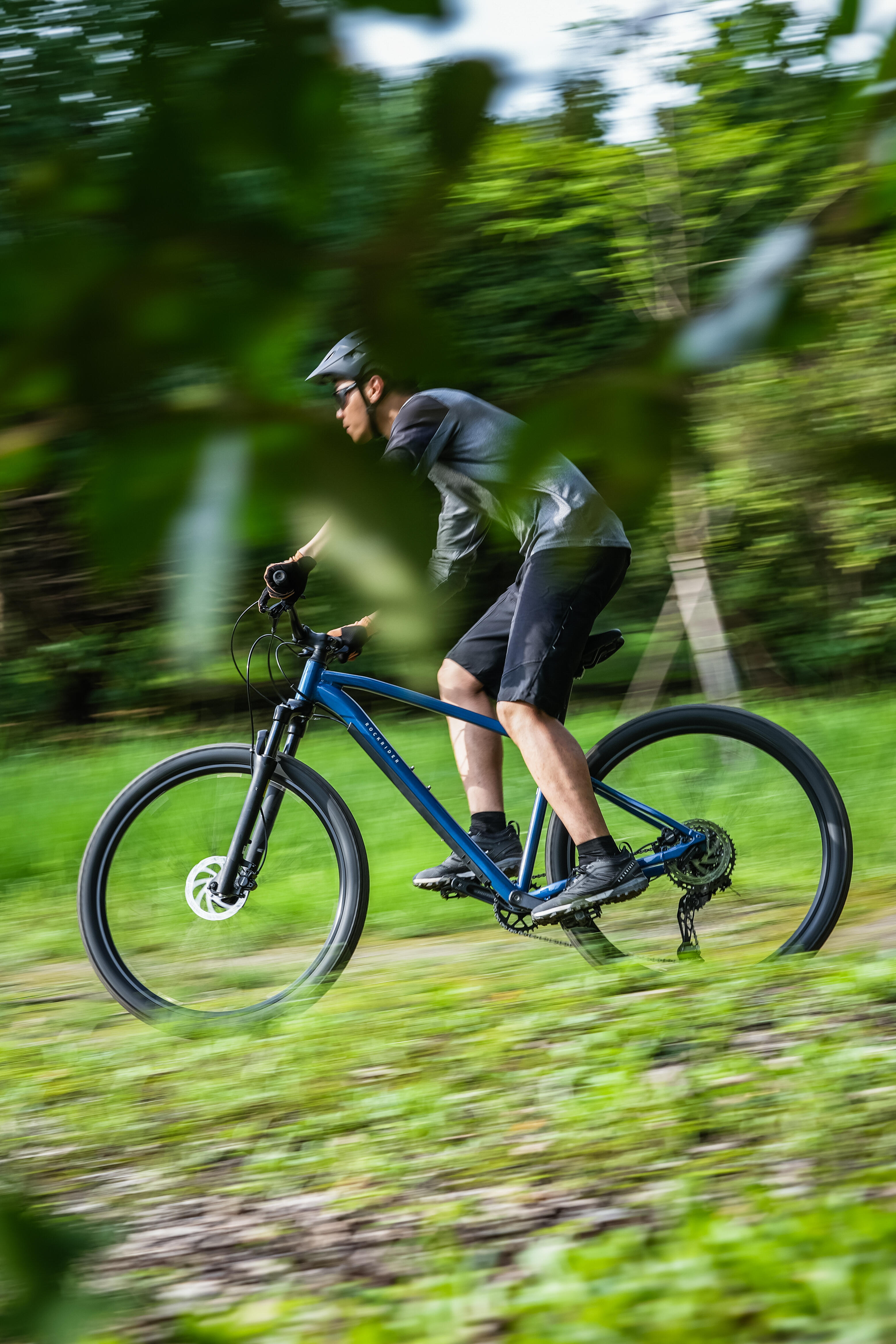VTT SEMI RIGIDE OU TOUT SUSPENDU — free download