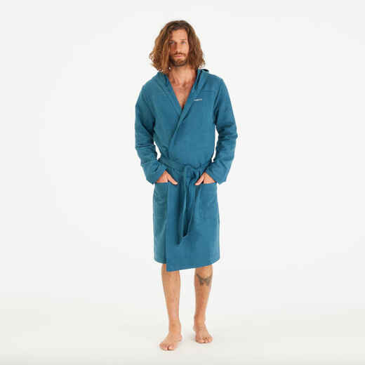 
      Men’s microfibre compact hooded bathrobe in duck blue
  