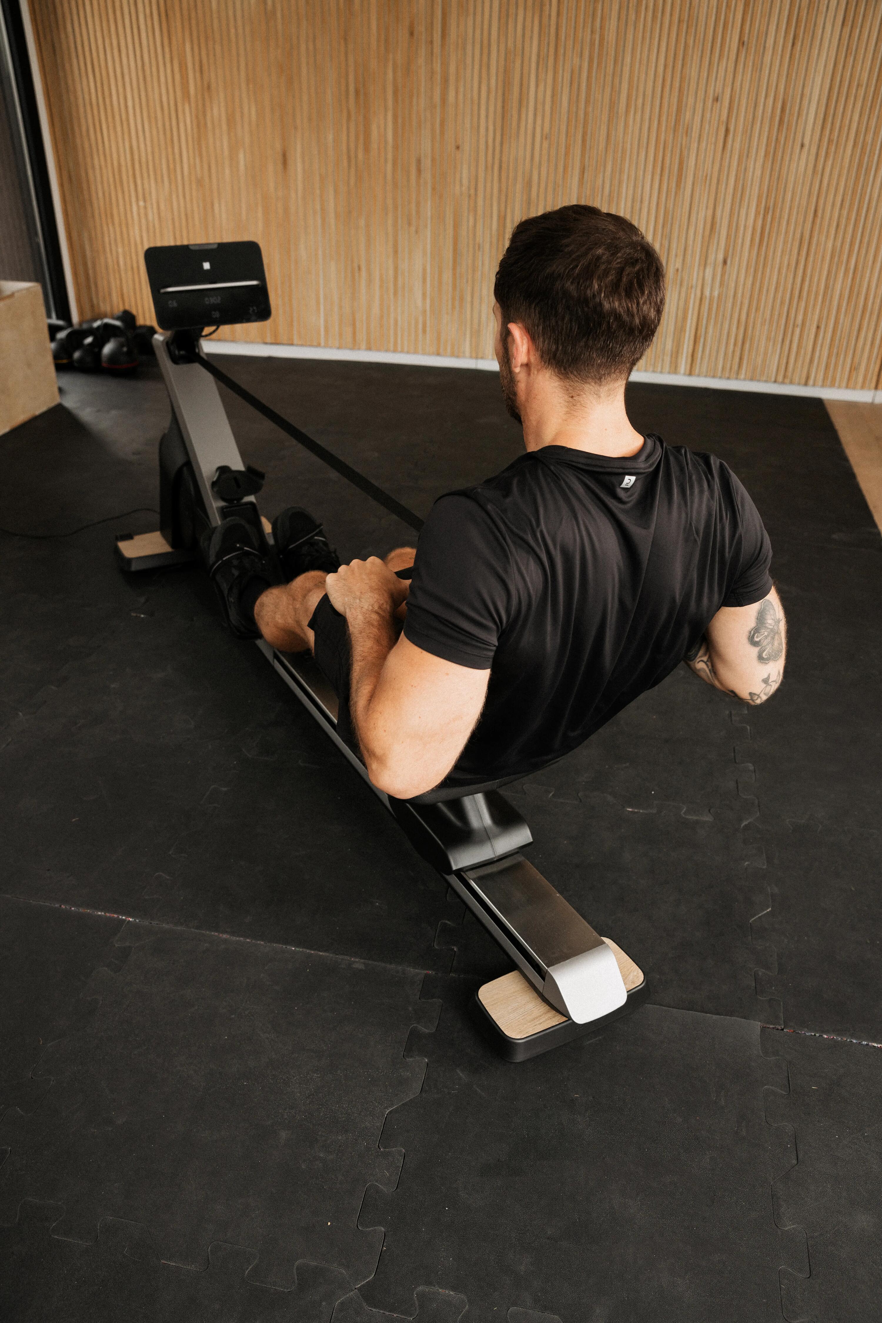 Aparat de vâslit conectat și compact, Training rower 900 24/29