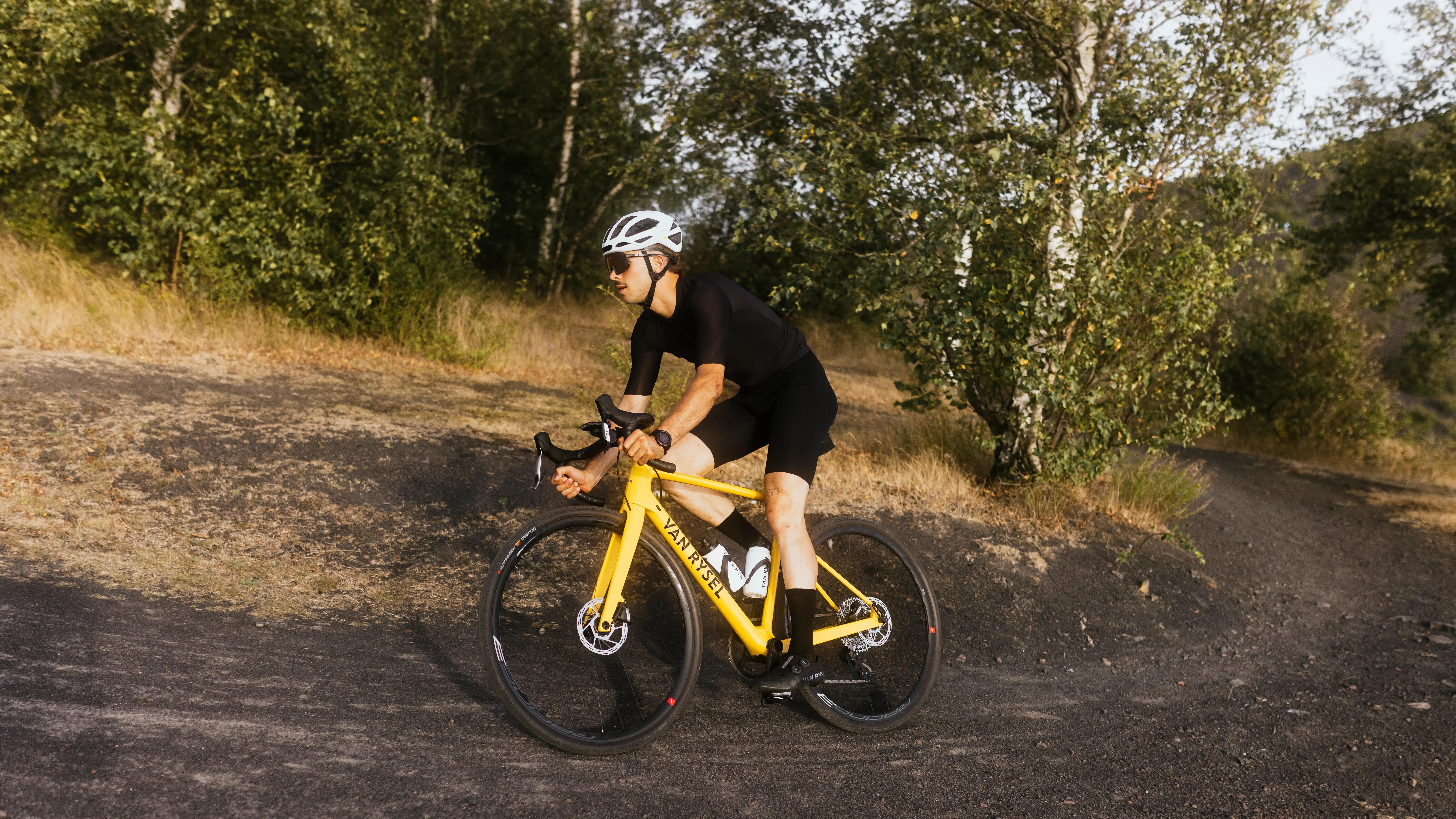 Bien choisir son casque de vélo de route