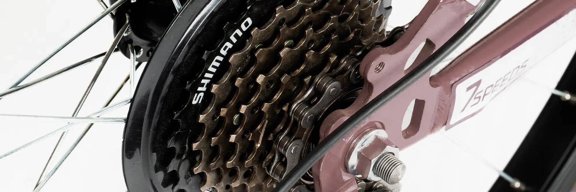 Osprzęt rowerowy w kole Shimano