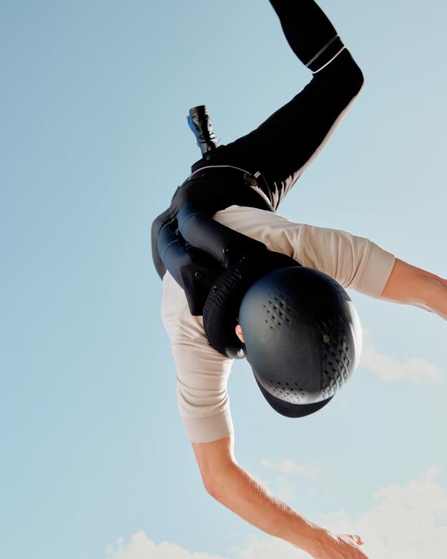 Momentaufnahme vom Sturz mit der Airbagweste
