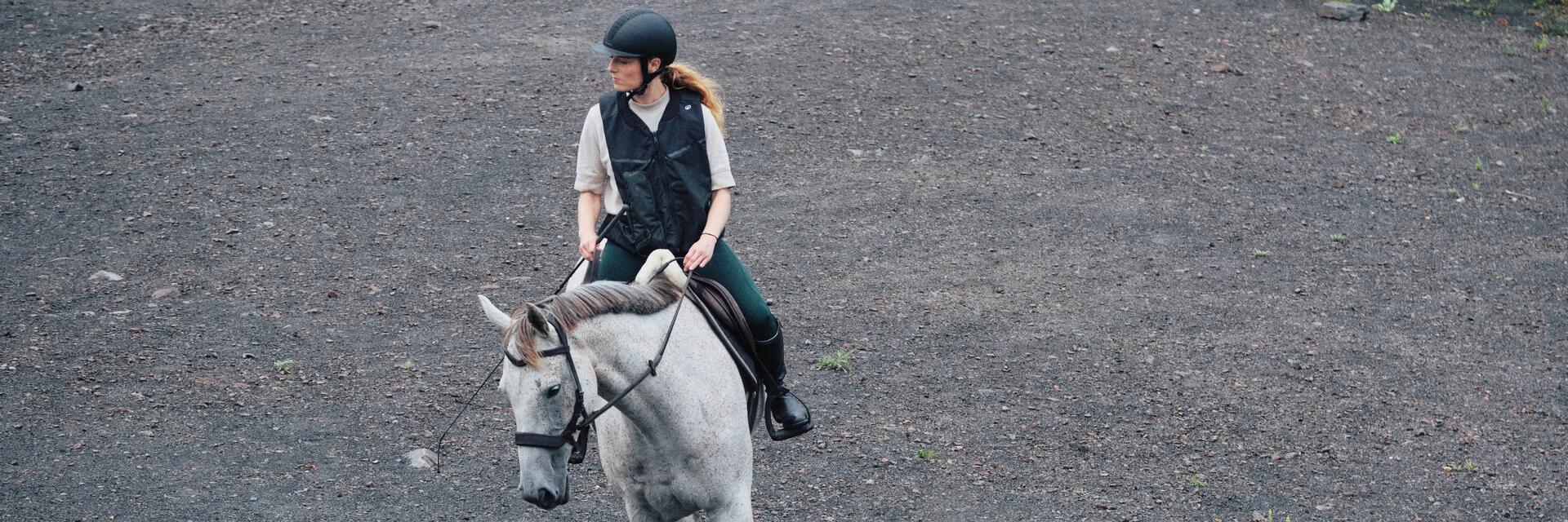 Découvrez les exercices pour assouplir votre cheval