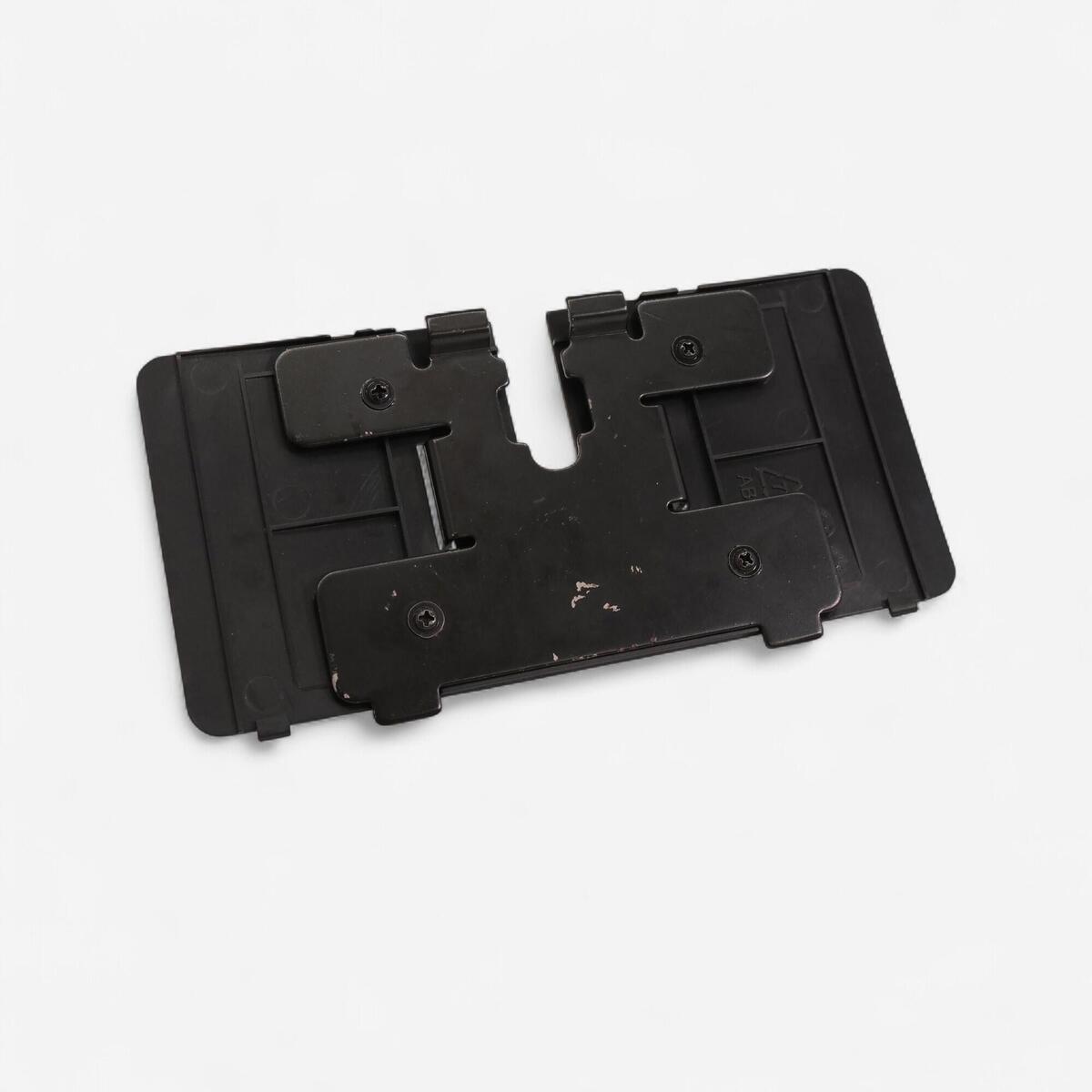 TB - PLAQUE FIXATION CONSOLE TRAINING BIKE ET TRAINING ROW