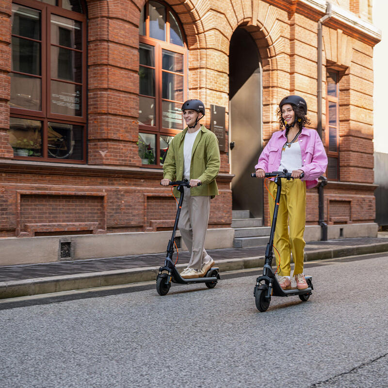 Trotinetă electrică Ninebot E2 PLUS II