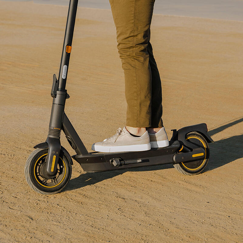 Trotinetă electrică Ninebot MAX G2