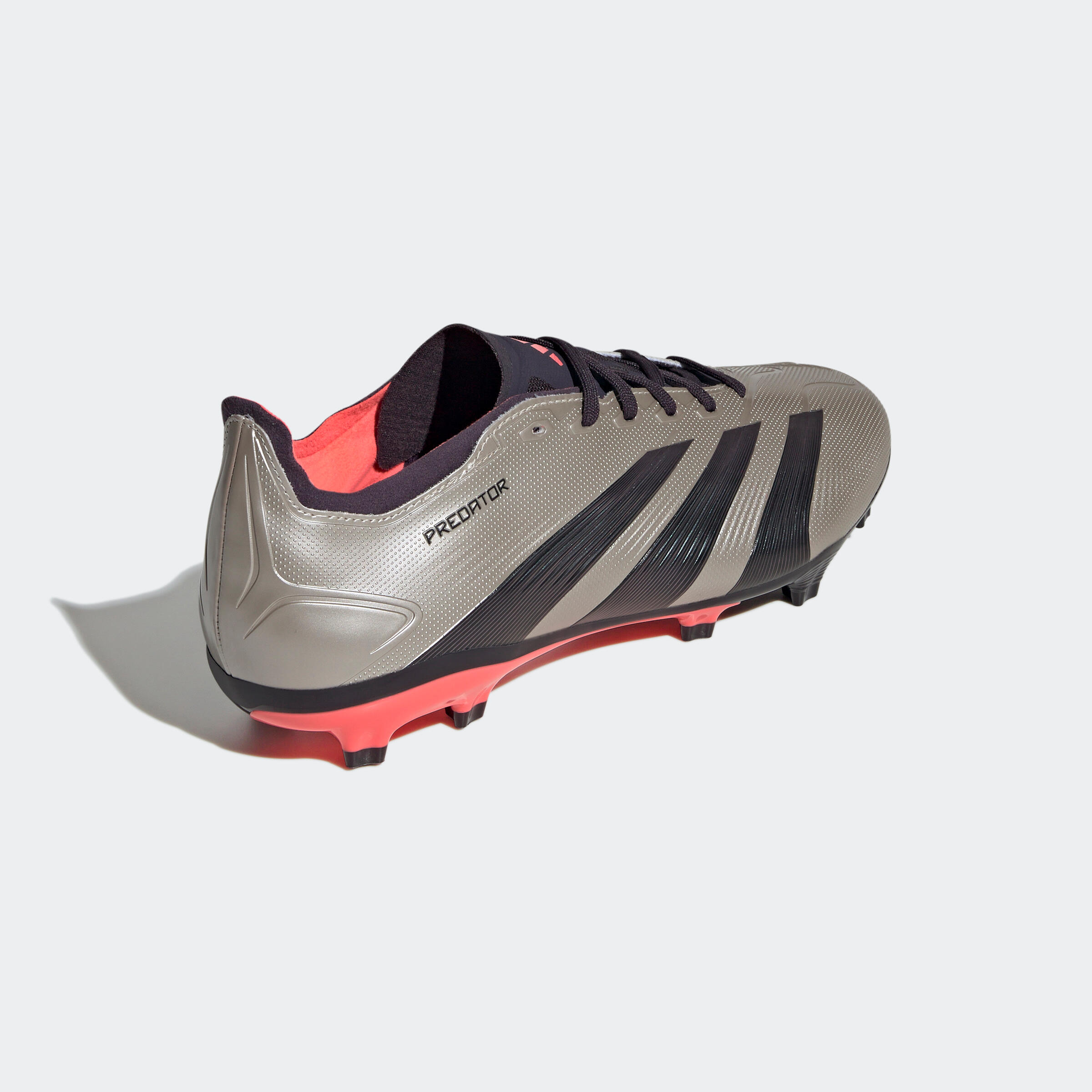 Chuteiras de Futebol Adulto Predator League FG 5/9