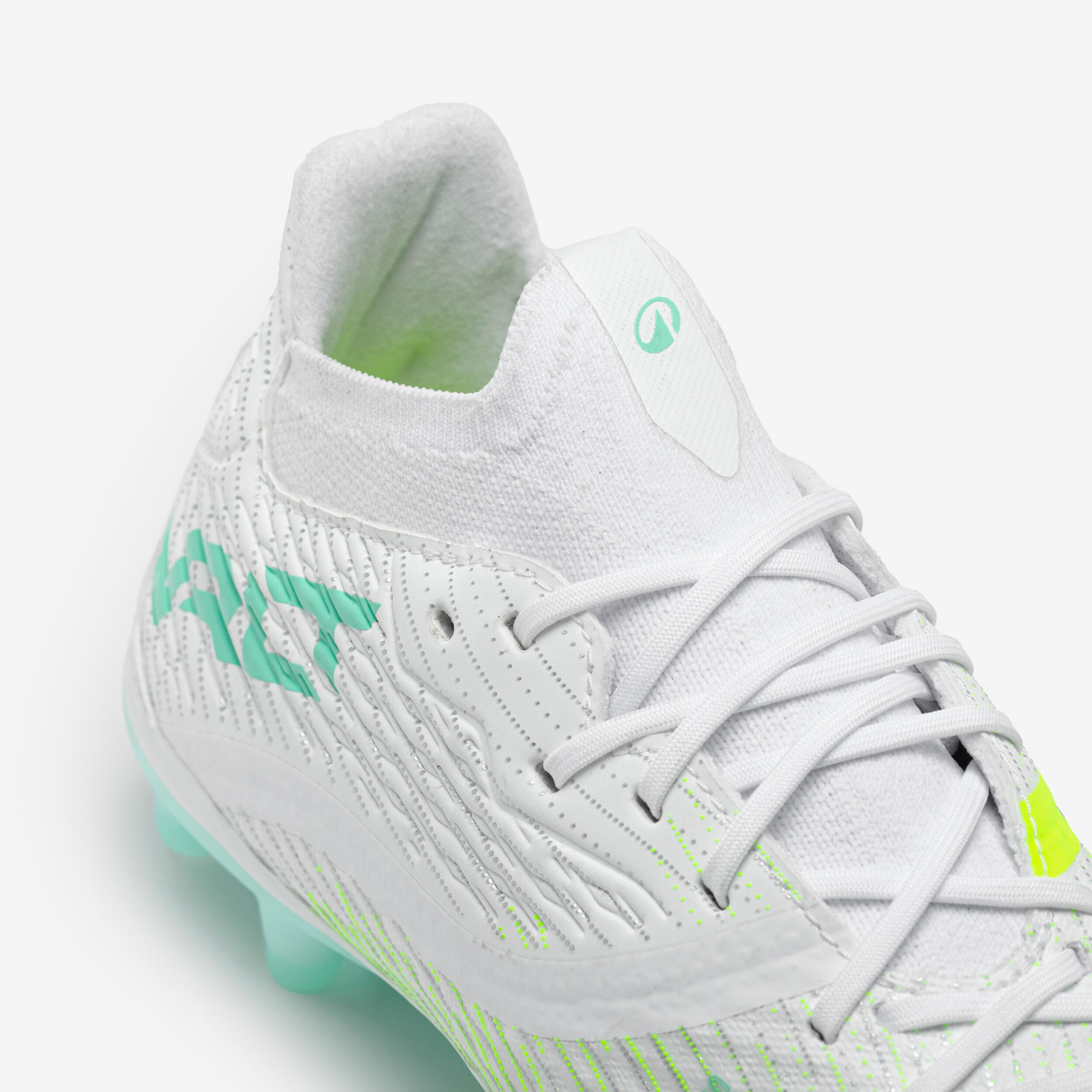 Women's Soccer Cleats, Viralto III-W FG - KIPSTA