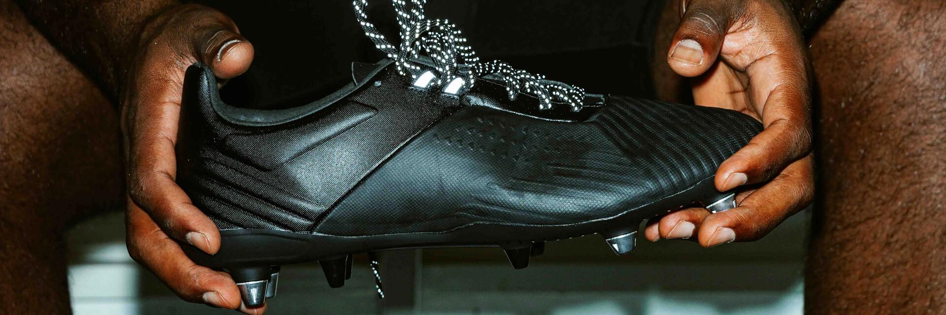 conseils-comment-choisir-des-chaussures-de-rugby-Offload-R100