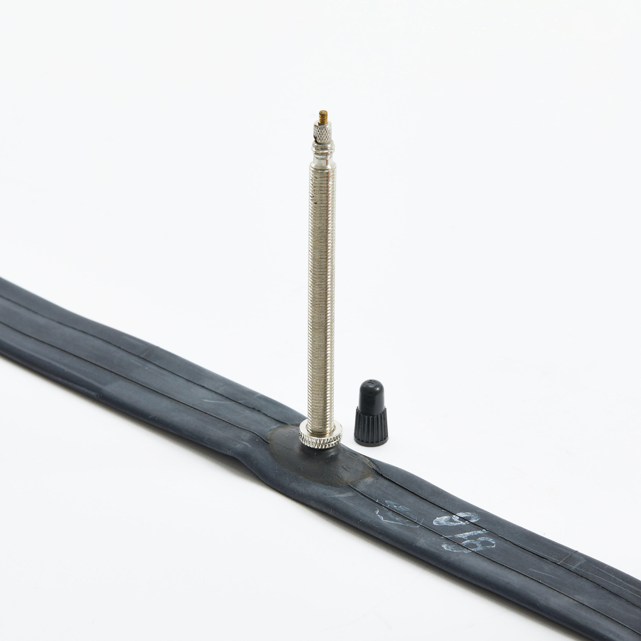 CHAMBRE A AIR ROUTE 700x25-30 PRESTA 80MM HUTCHINSON 3/3