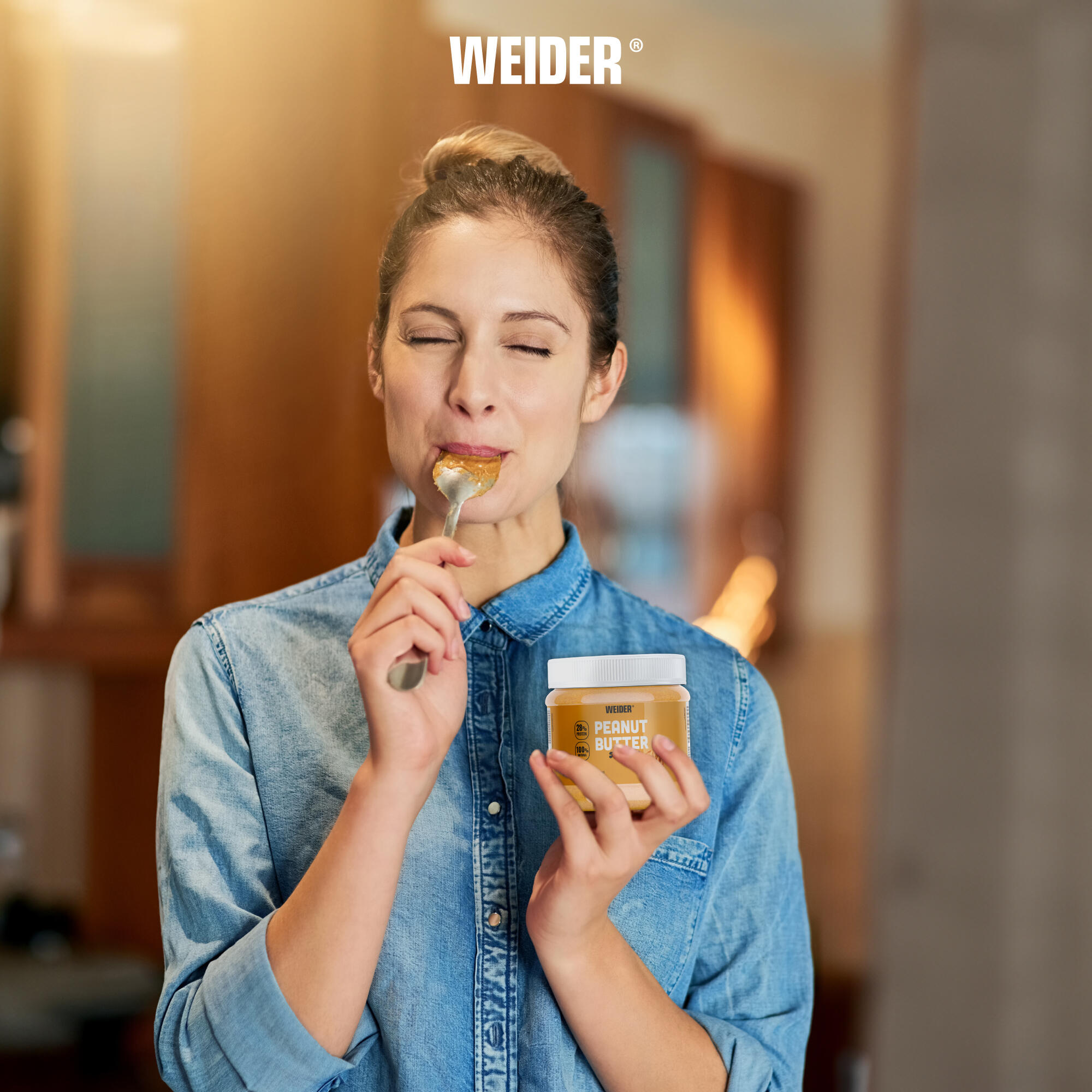 WEIDER WEIDER Peanut Butter Smooth arašidové maslo 300 g bez · záber 4