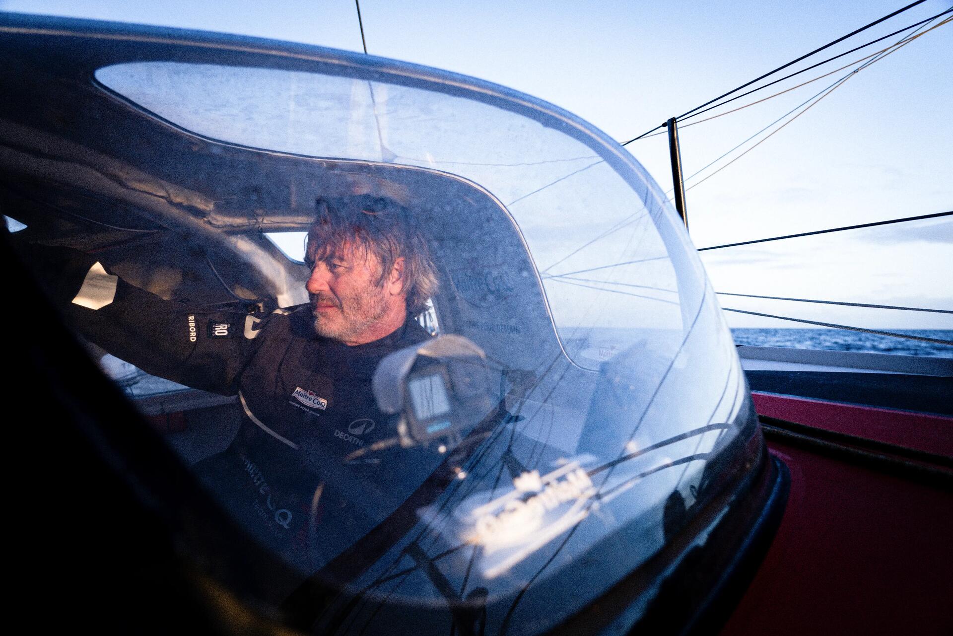 TRIBORD s'associe au skipper Yannick Bestaven pour créer une nouvelle panoplie de voile
