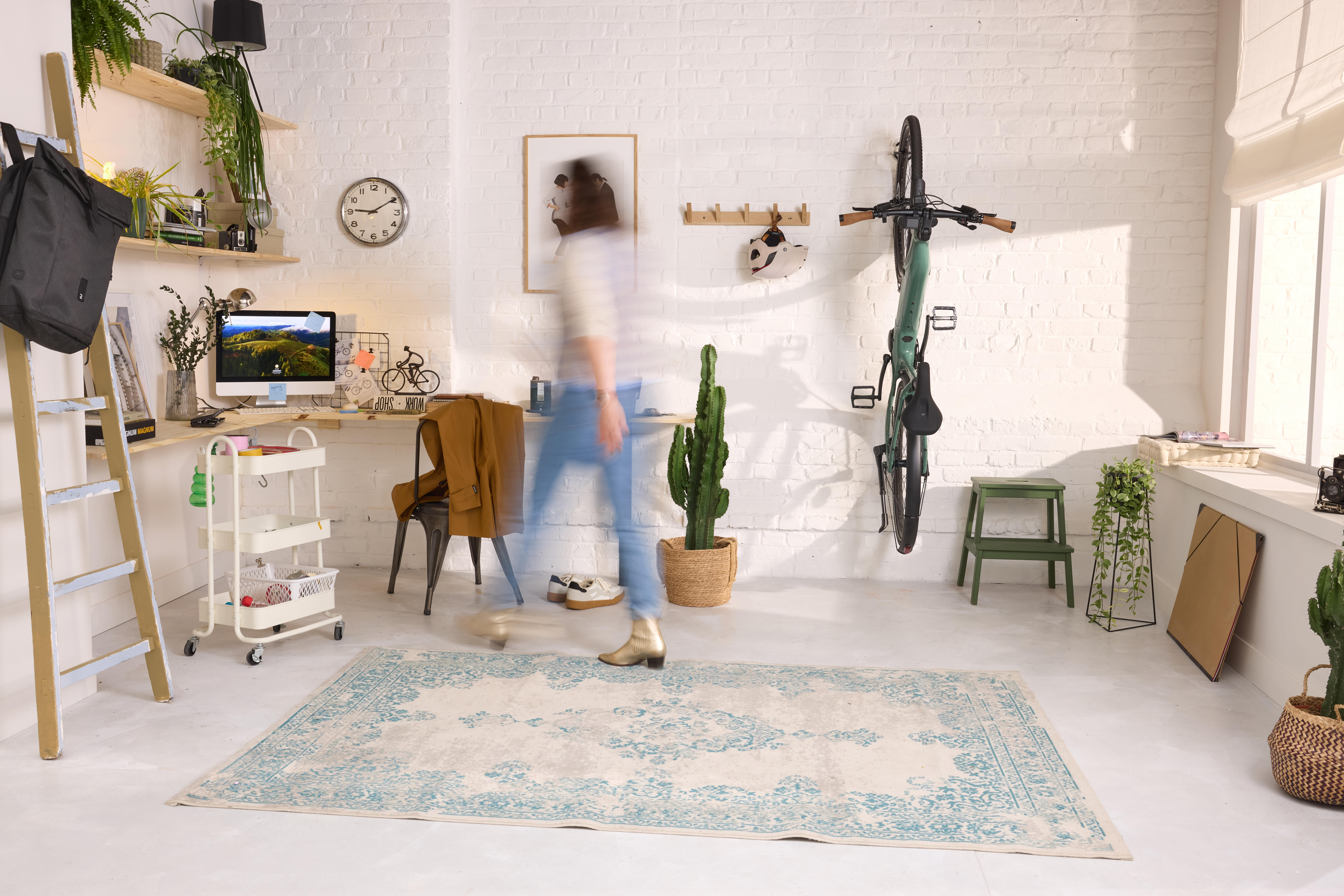 Support velo mural et plafond noir - DECATHLON