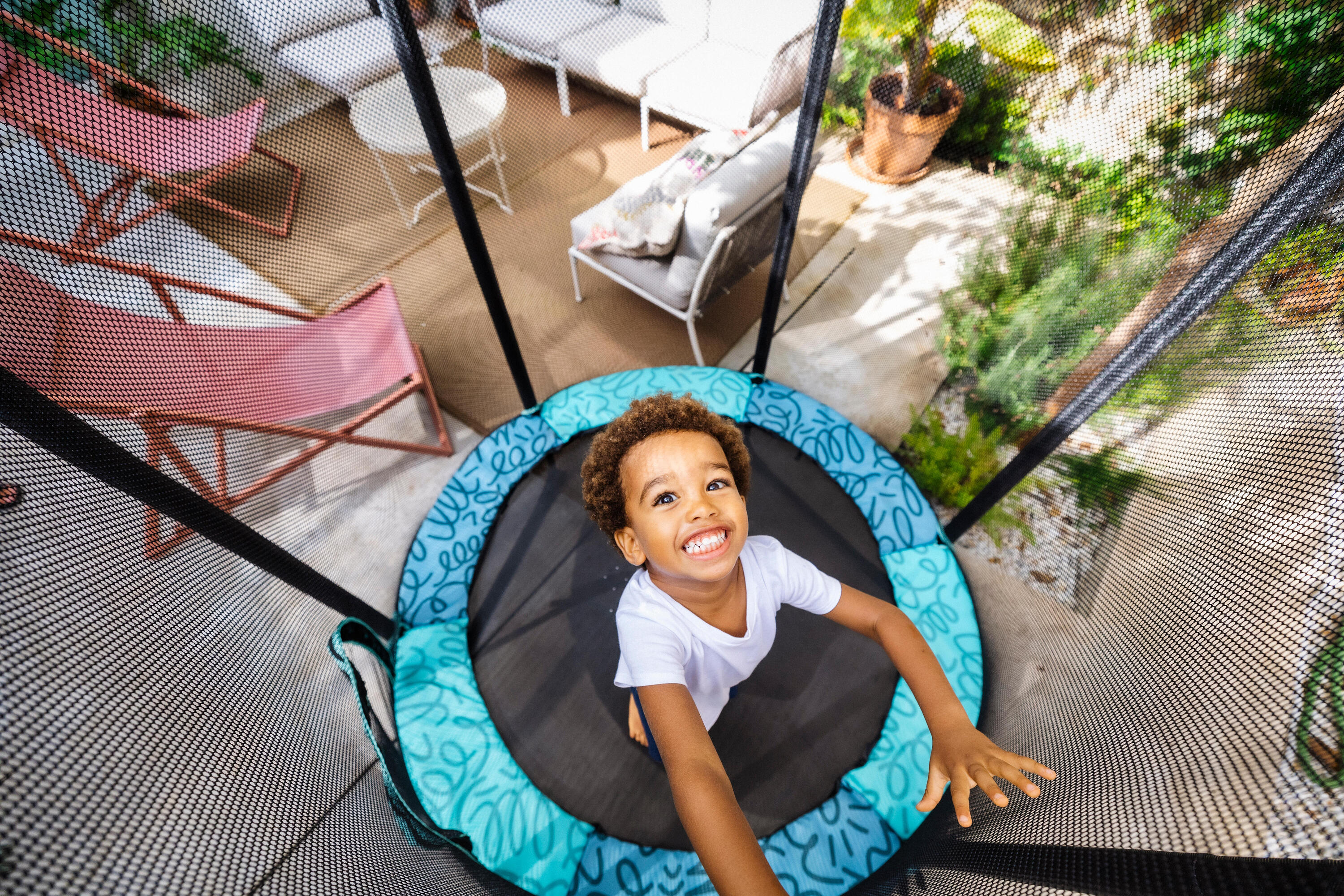 Trampolín interior de 140 cm con red de seguridad 19/23