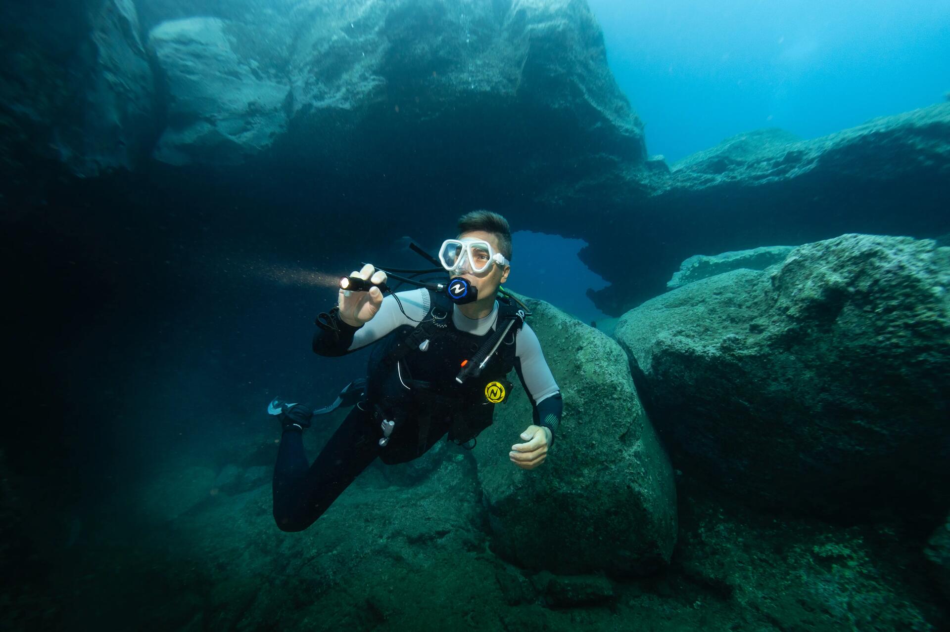 comment choisir combinaison plongée sous marine subea decathlon