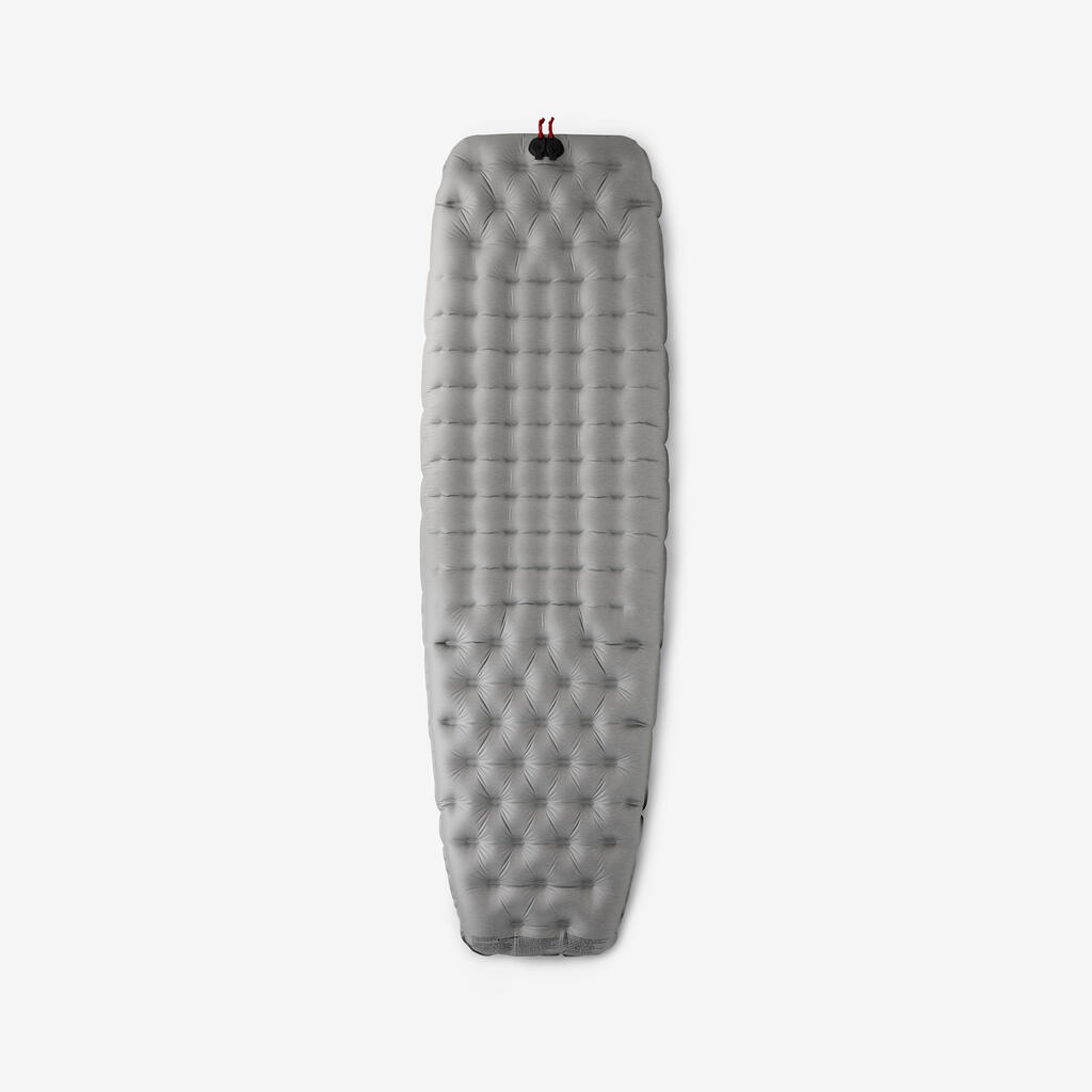 Dušek na naduvavanje za planinarenje MT900 (183 cm x 54 cm, za 1 osobu)
