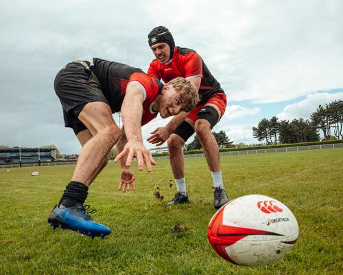 Rugby mit Rugbyei