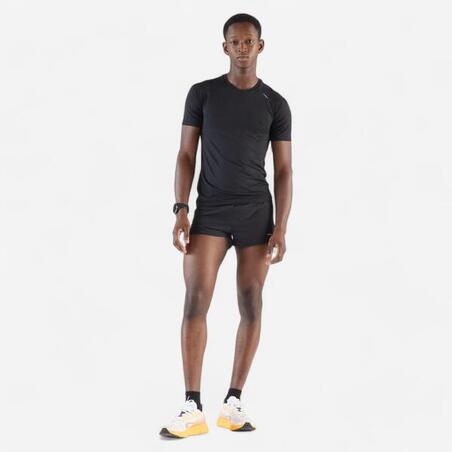 T-SHIRT DE RUNNING 500 CONFORT SLIM SANS COUTURES NOIR FUMÉ