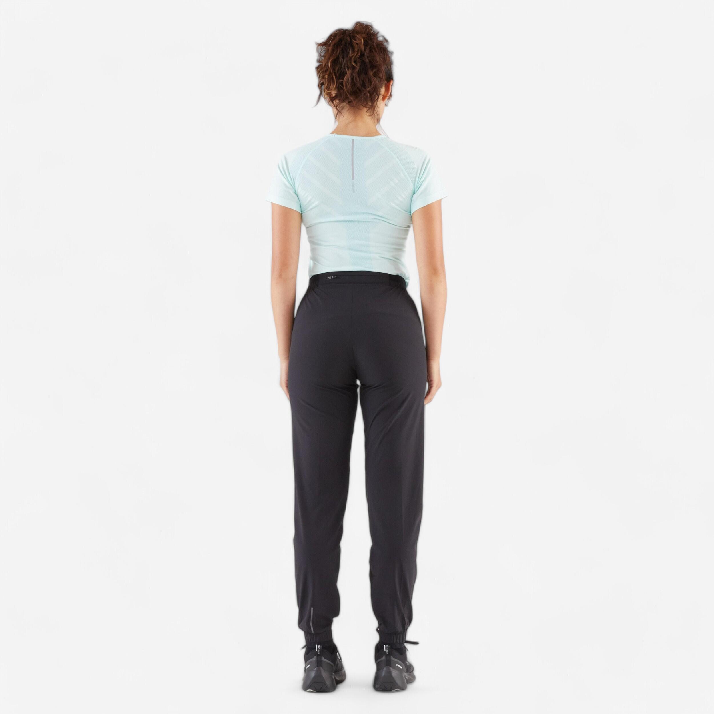 Pantaloni running donna RUN 500 DRY neri 19/34