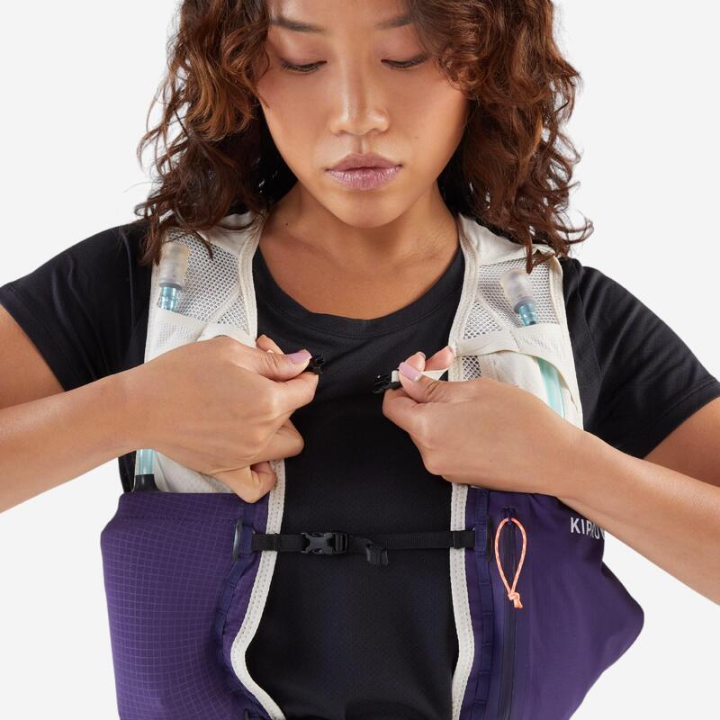 Sac trail running KIPRUN 8L femme beige/violet