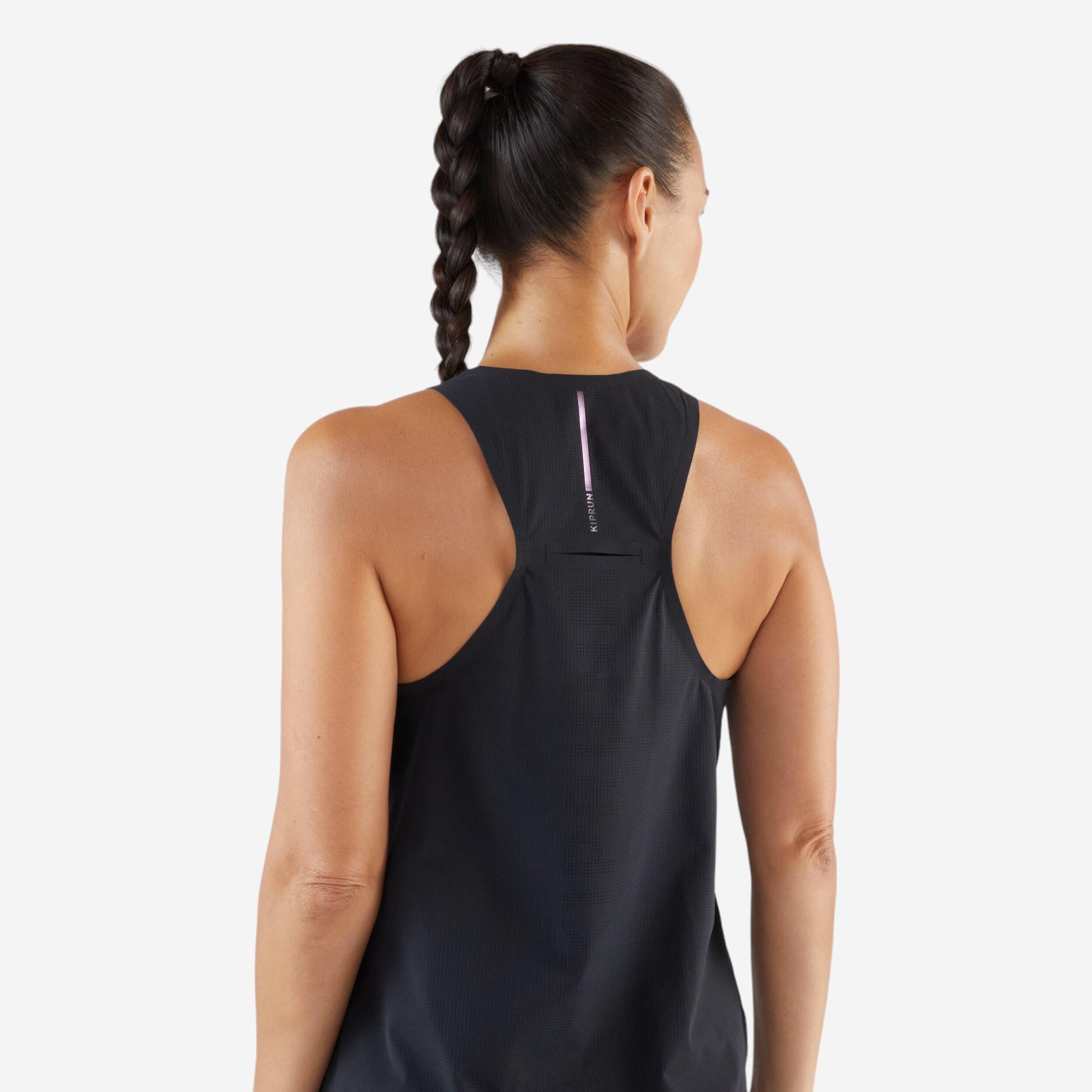 Hardloopsinglet voor dames Run 900 Light zwart 4/5