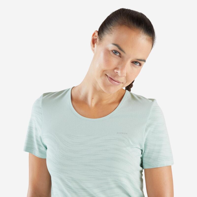 Tricou fără cusături Alergare și trail KIPRUN Run 500 Confort Verde Damă