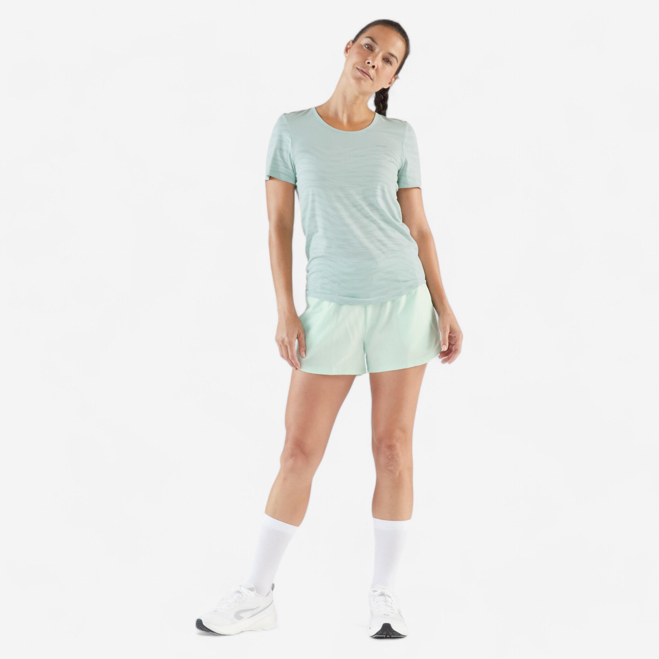 Women's Seamless Running& Trail Running T-Shirt-Kiprun Run 500 Comfort - Green 2/5