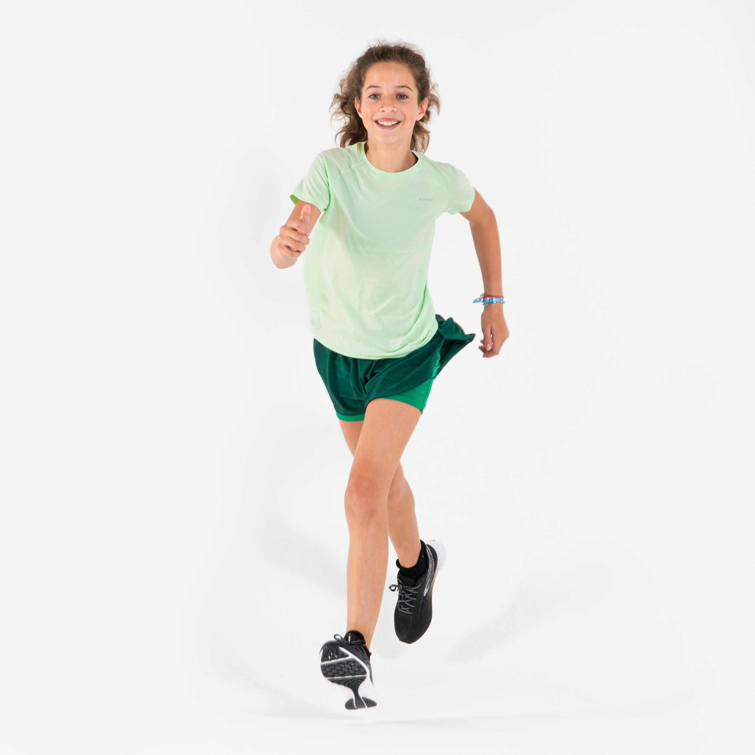KIPRUN Dievčenské bežecké tielko RUN900 bez švov svetlozelené 12-13 r (149-159 cm) · záber 5